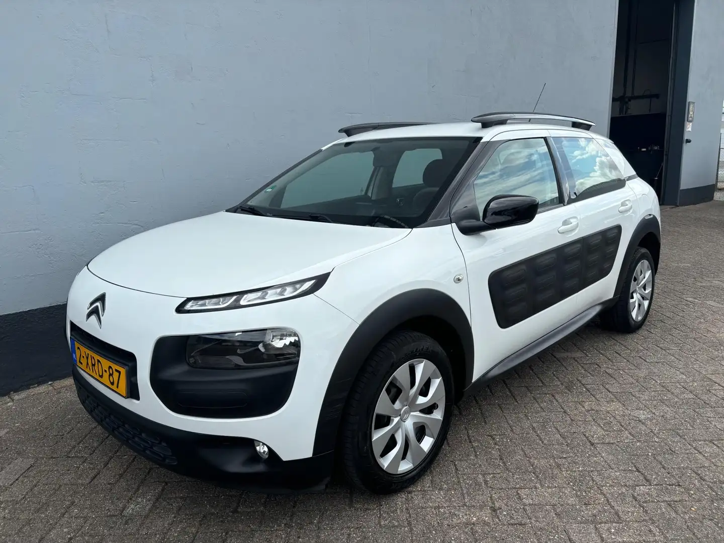 Citroen C4 Cactus 1.2 VTi Feel - Navigatie Wit - 1