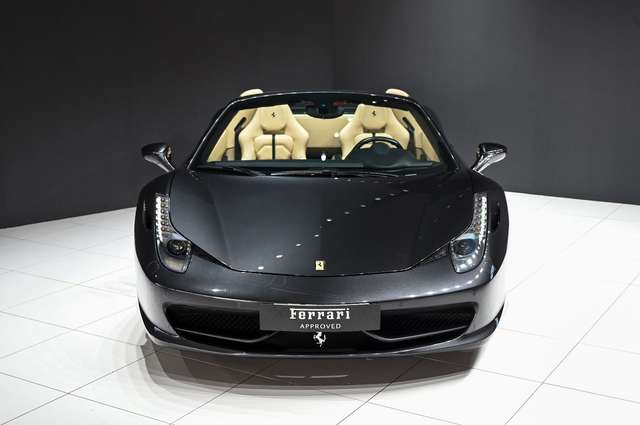 Ferrari 458 Spider *Carbon*Camera*Racing Seats*Lift*