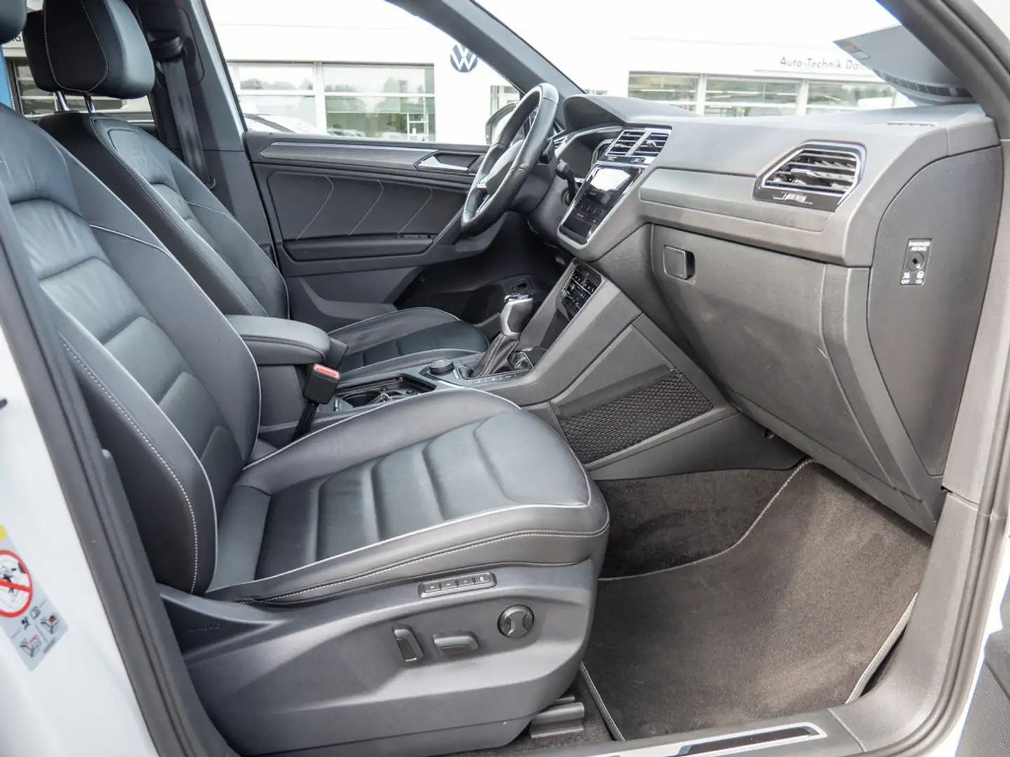 Volkswagen Tiguan 2.0 TDI R-Line 4MOTION HUD MATRIX-LED Weiß - 2