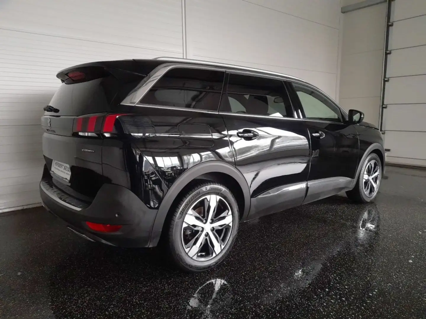 Peugeot 5008 GT-LINE 1,5 EcoBlue 130 Aut *7-SITZE / SKY / VOLL-LED / NAVI / VIRTUELL / NAPPA LEDER / E-SITZE + MEMORY* Schwarz - 2