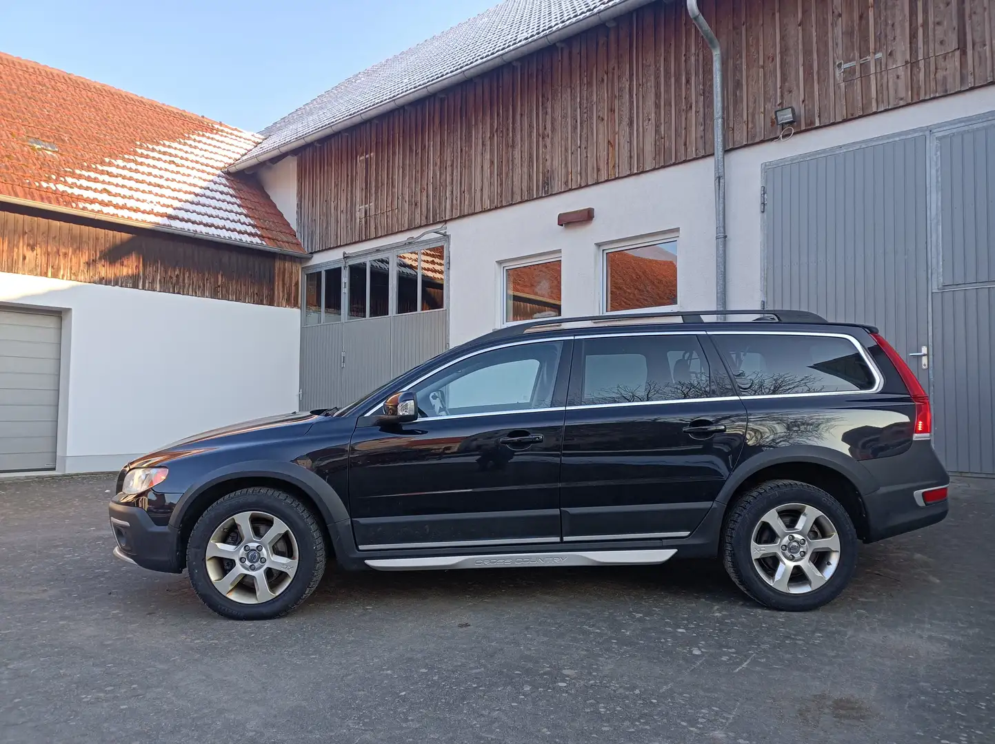 Volvo XC70 D4 AWD 2,4L 5 Zylinder Automatik Noir - 1