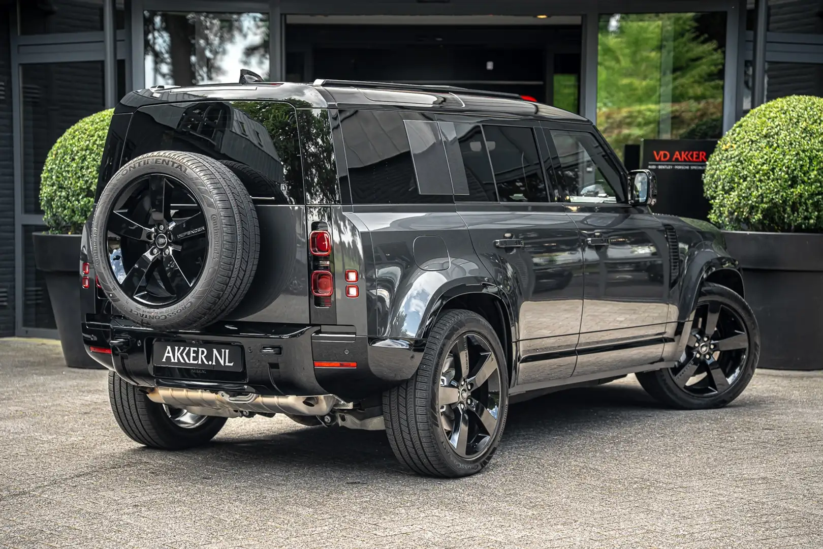 Land Rover Defender LANDROVER 110 P300e X-Dynamic HSE Stoelkoeling | T Grijs - 2