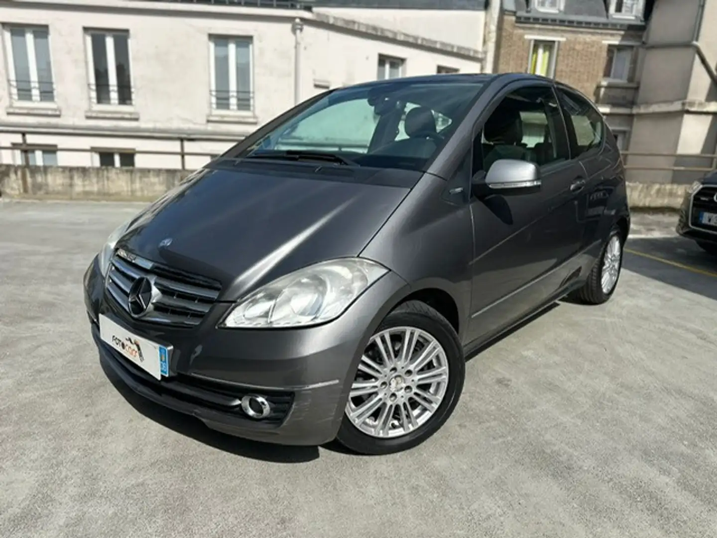Mercedes-Benz A 160 160 CDI BE ELEGANCE Gris - 1