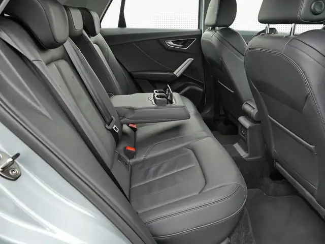 Audi Q2 view 15