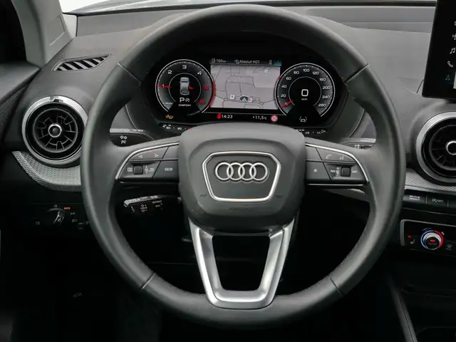 Audi Q2 view 9