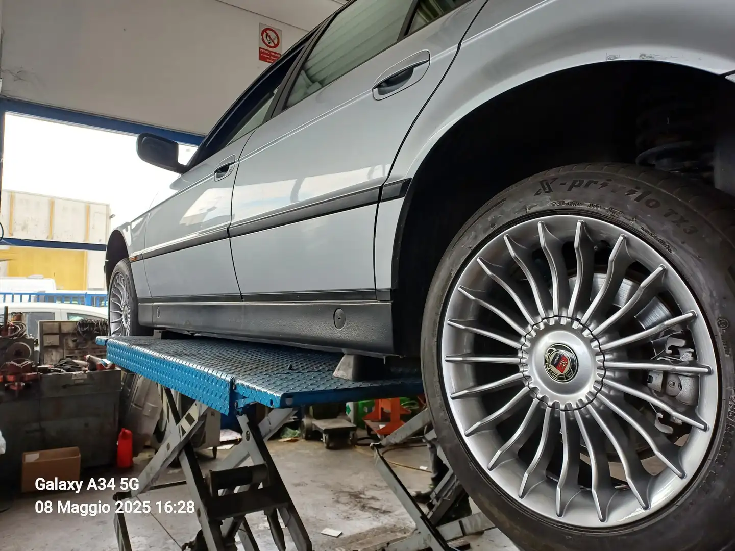 BMW 735 BMW 735i , 3500cc, 235cv, V8,  ALPINA, TARGA ORO Gris - 2