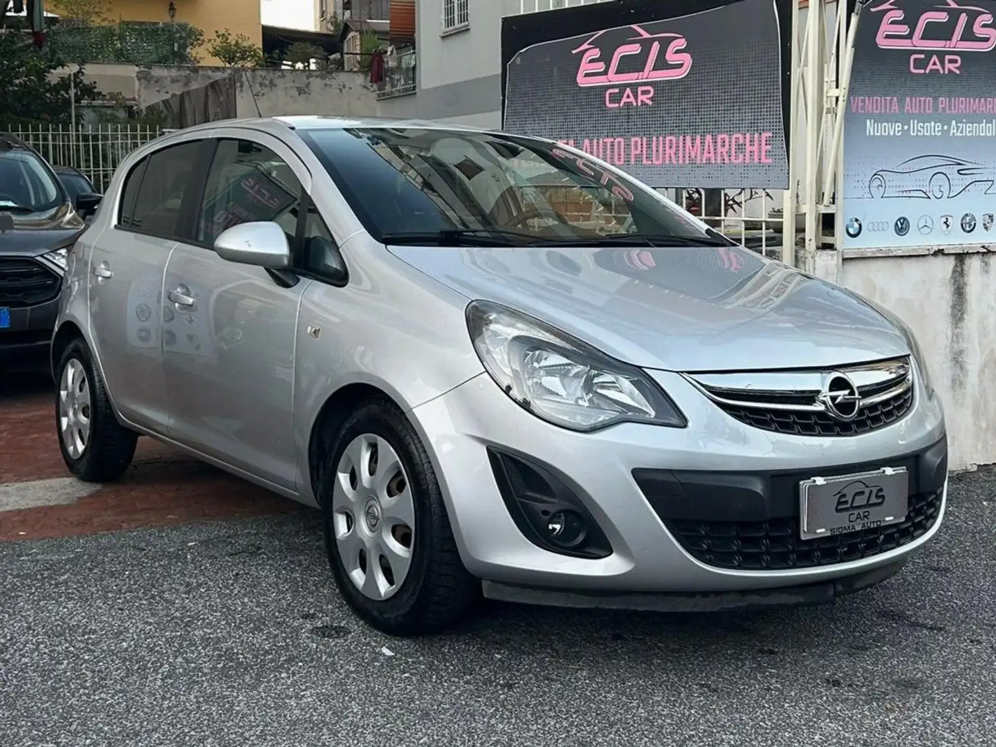 Opel Corsa 1.2 neopatentati Gris - 2