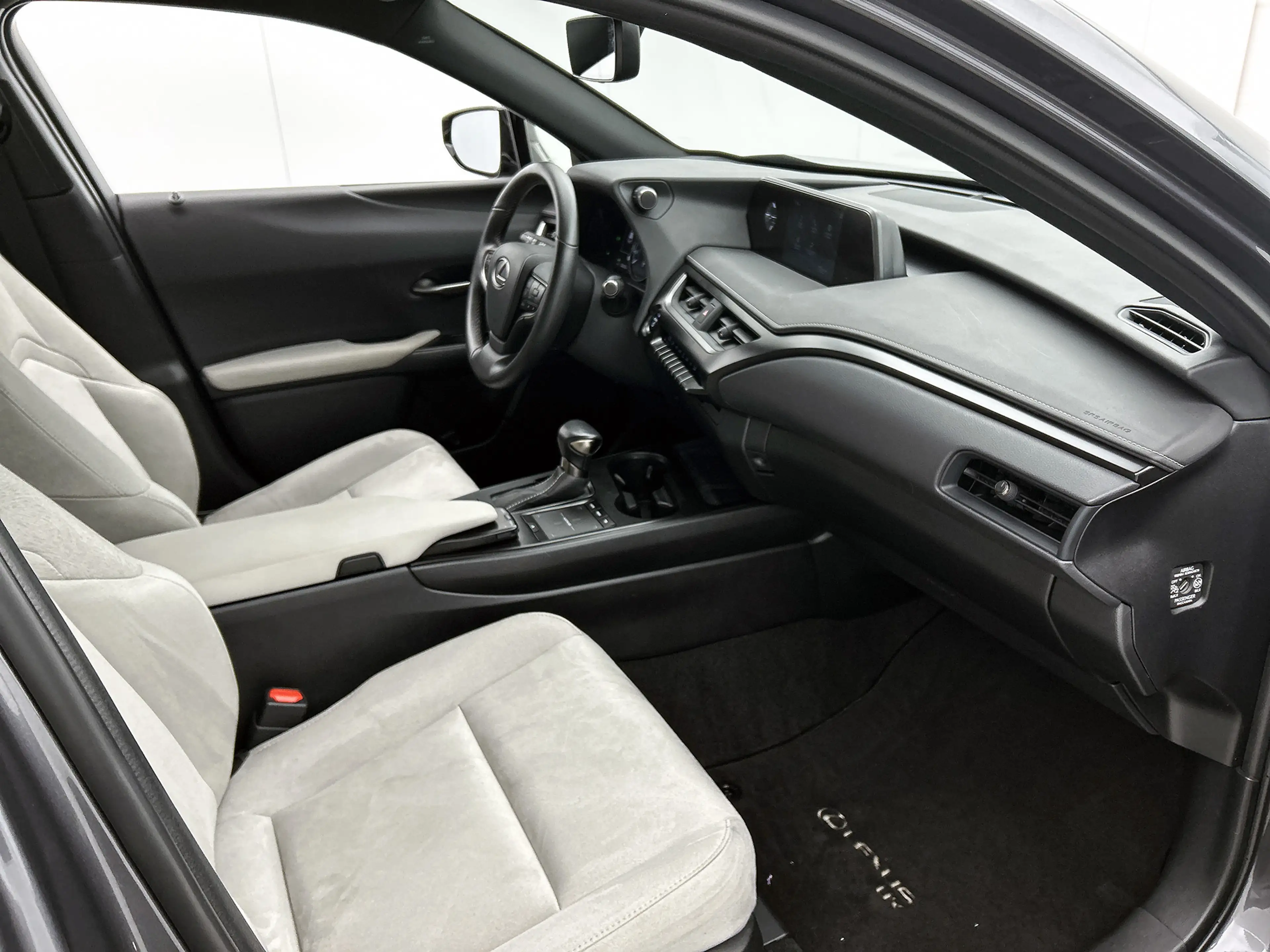 Lexus UX 250h Business Line | BTW voertuig | Climate Control | C — photo 6