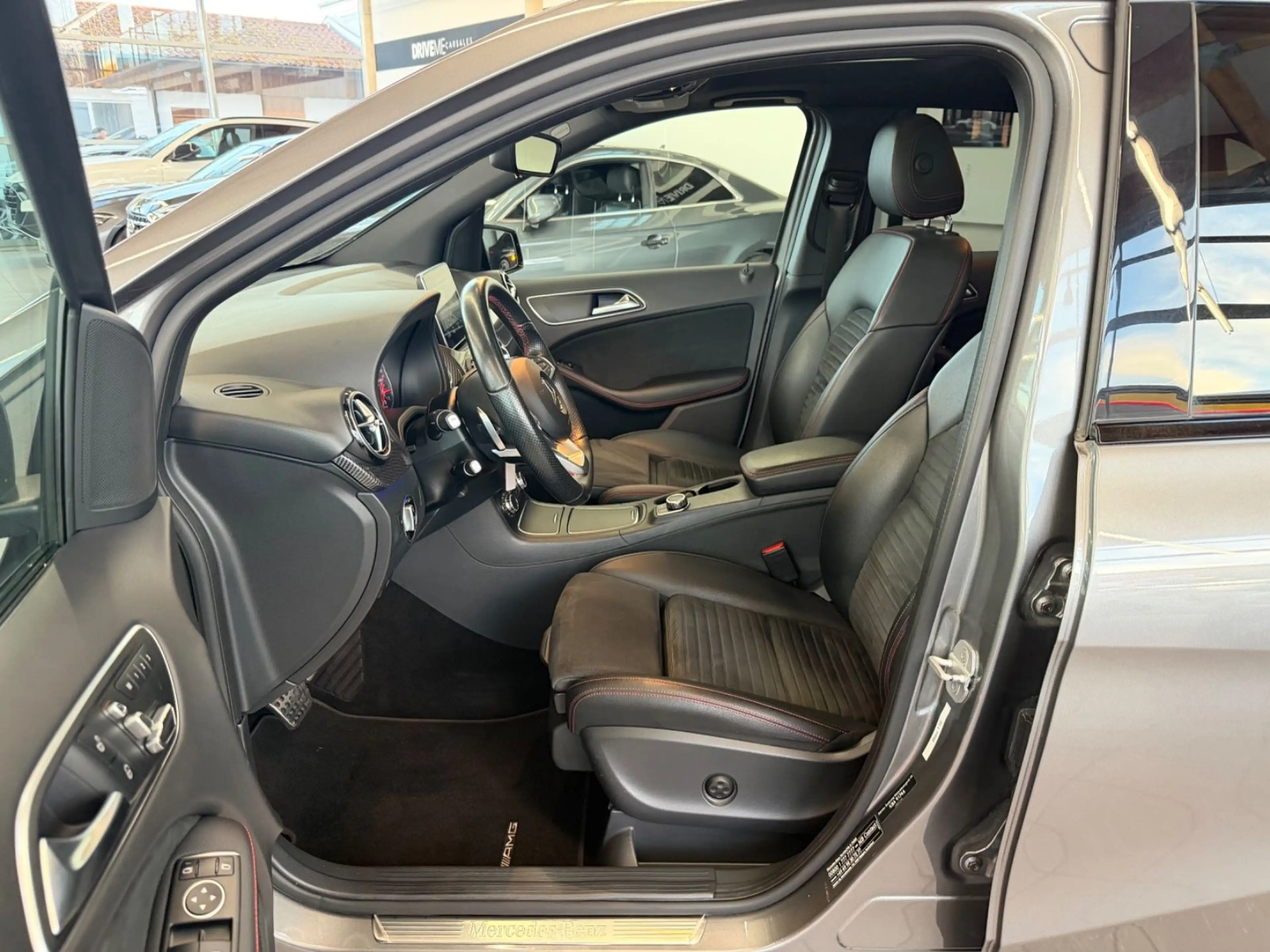 Mercedes-Benz B 220 CDI AMG Line PANO LED KAM Standheizung — photo 14