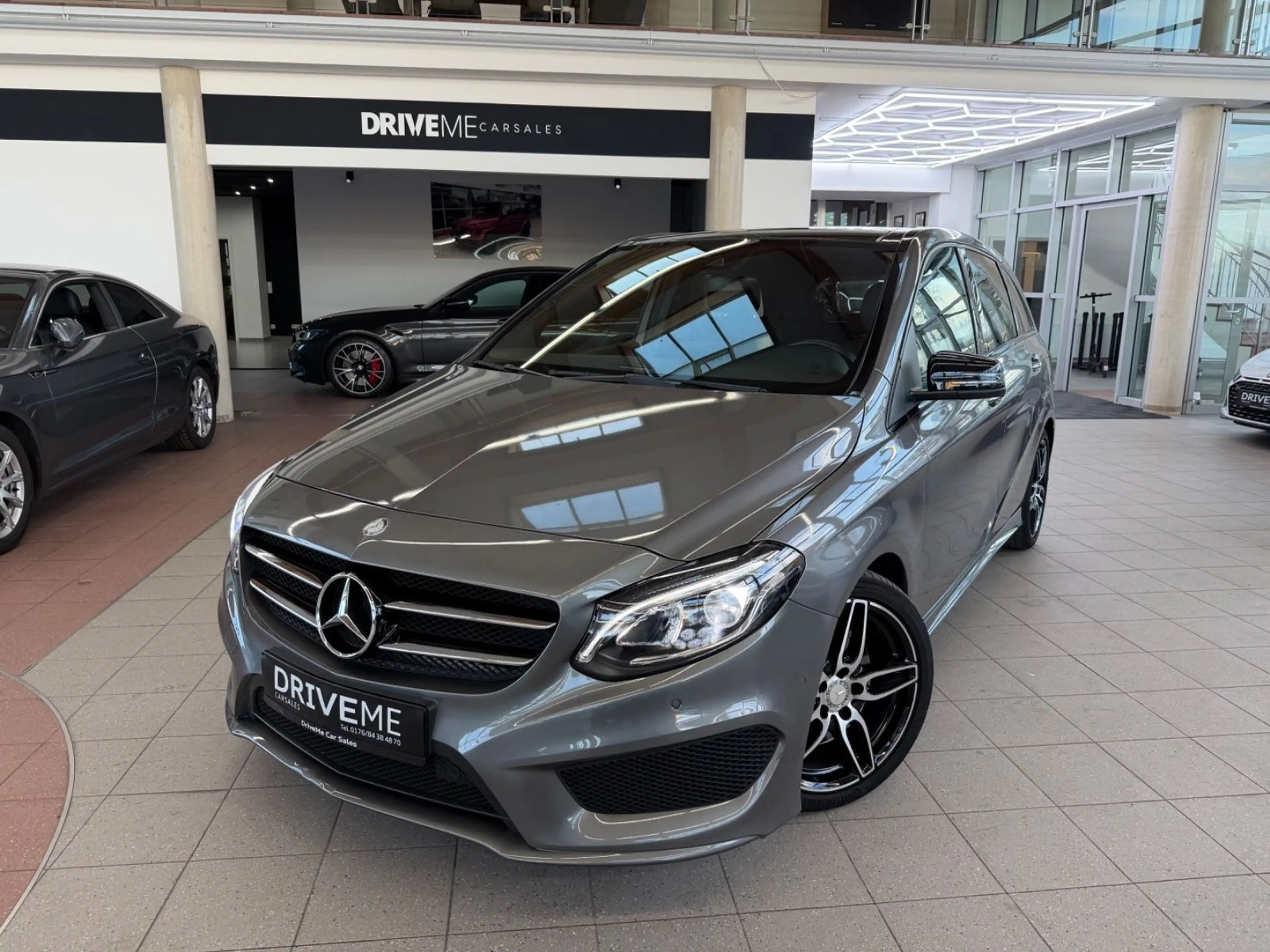 Mercedes-Benz B 220 CDI AMG Line PANO LED KAM Standheizung — photo 2