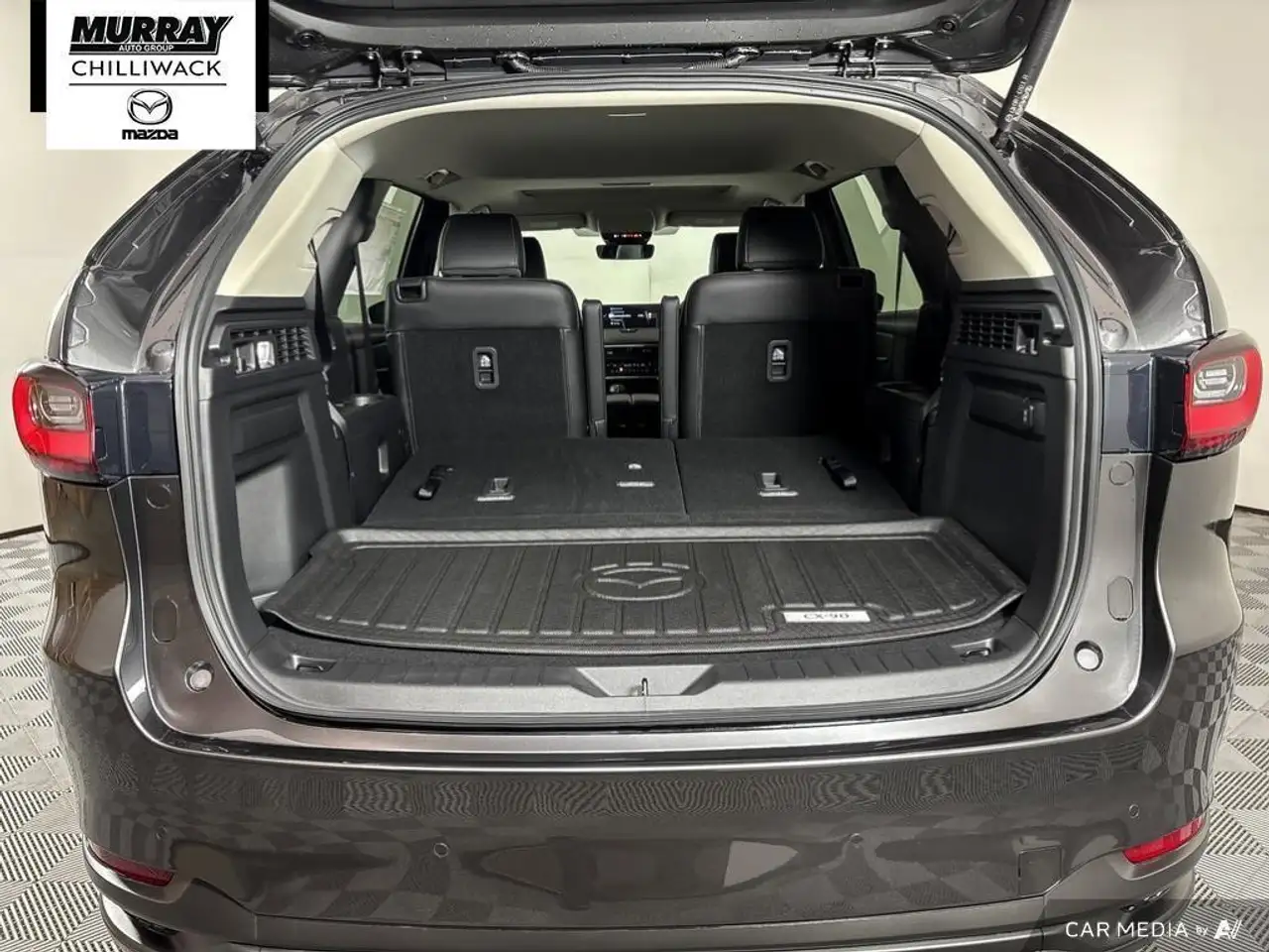 Mazda CX-90 PHEV снимка Mazda CX-90 PHEV