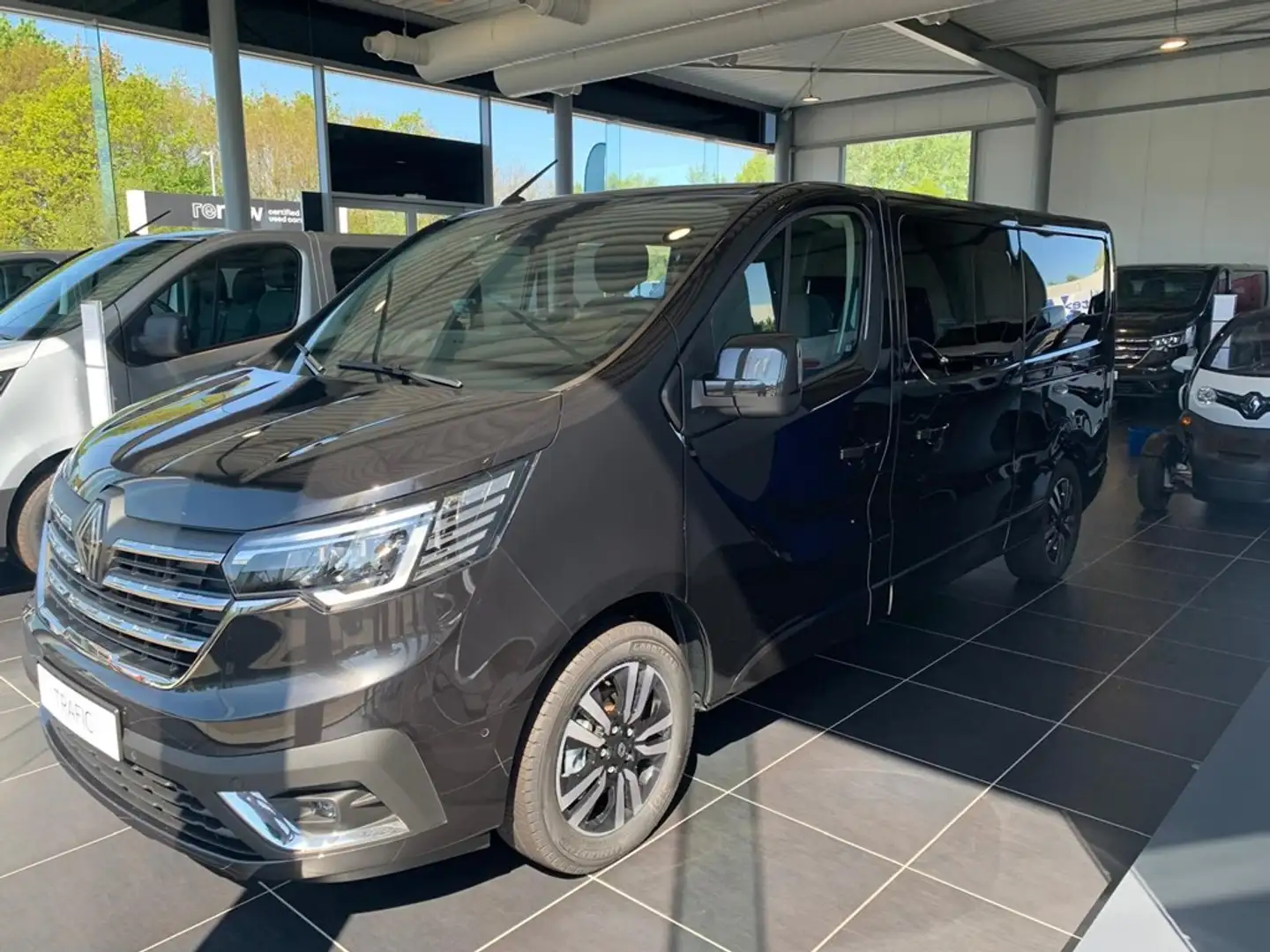 RENAULT Trafic