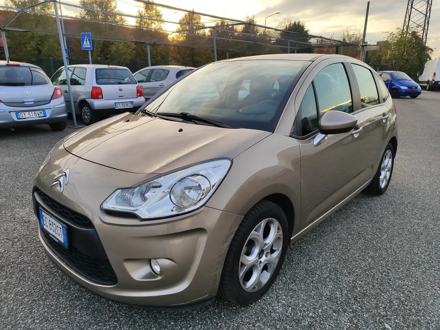 Citroen C3 1.4 Style ecoenergy Oro - 2