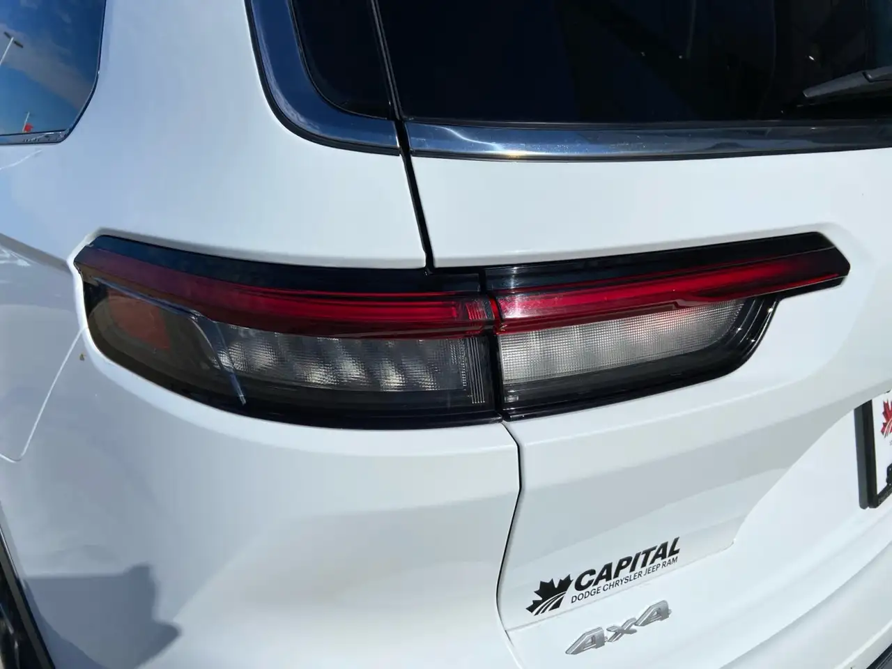 Jeep Grand Cherokee снимка Jeep Grand Cherokee