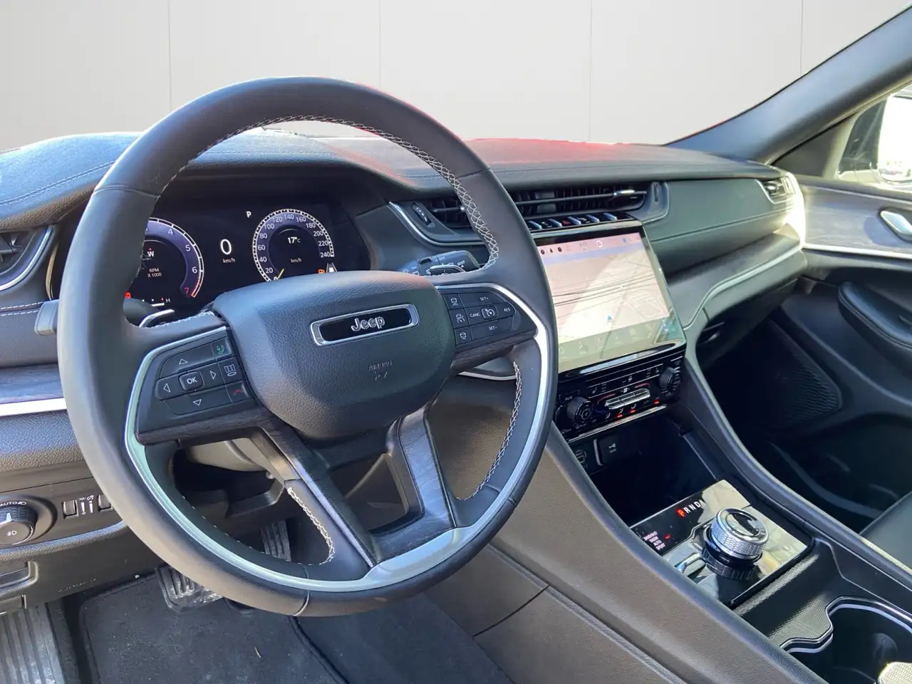 Jeep Grand Cherokee снимка Jeep Grand Cherokee