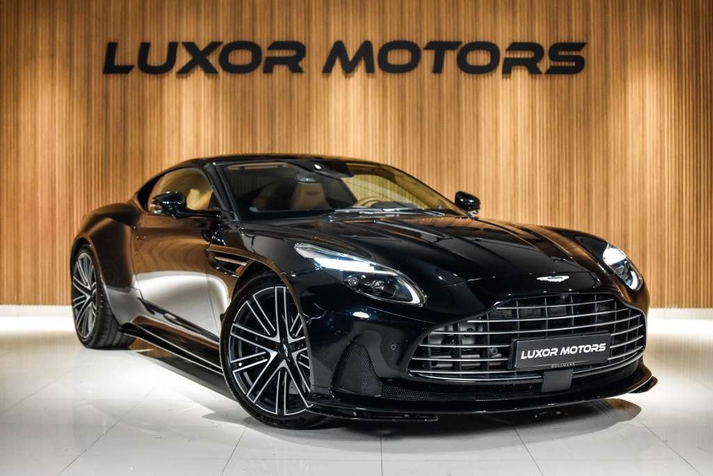 Aston Martin DB12 4.0 V8 - foto 1