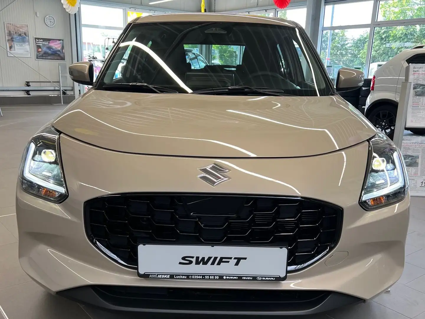 Suzuki Swift 1.2 Hybrid CVT Comfort+ Beige - 2