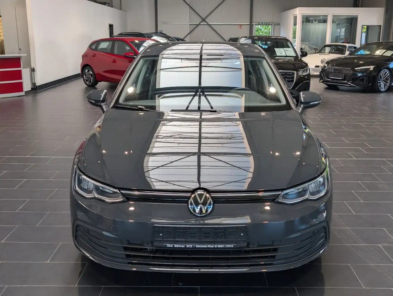 Volkswagen Golf 2.0 TDI SCR Life 1.Hand 3
