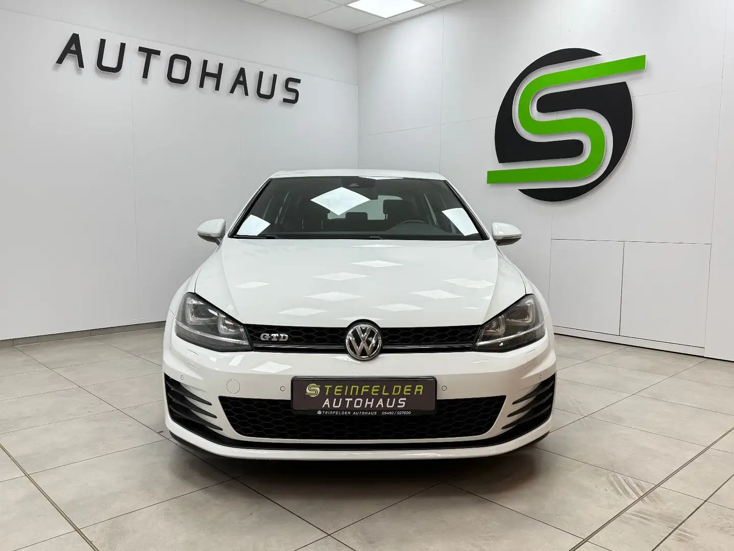 Volkswagen Golf VII Lim. GTD BMT 2.0 TEMPOMAT / NAVI Blanc - 2