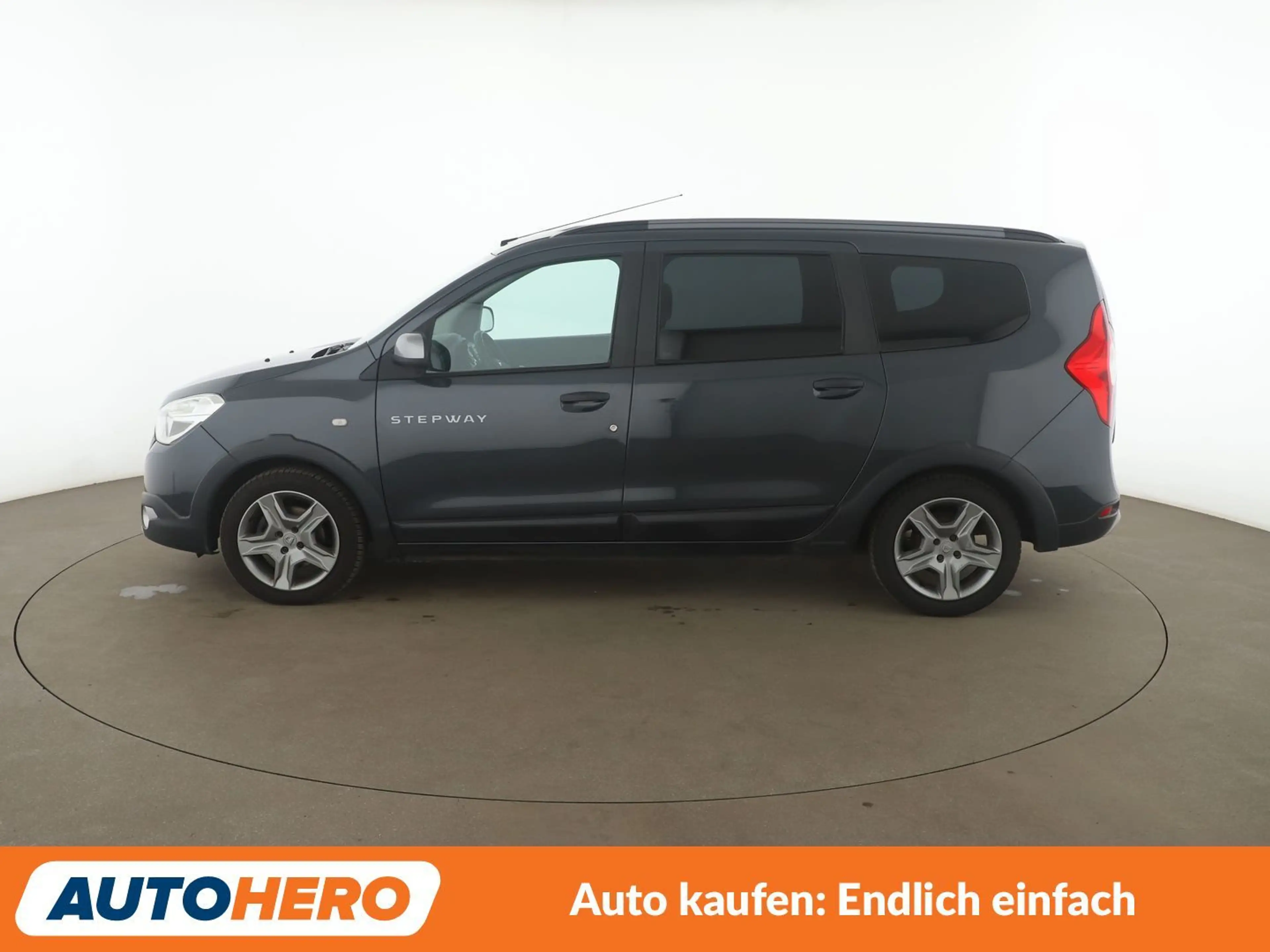 Dacia Lodgy 1.2 TCe Stepway*NAVI*TEMPO*PDC*SHZ*ALU*TOUCH* — photo 3