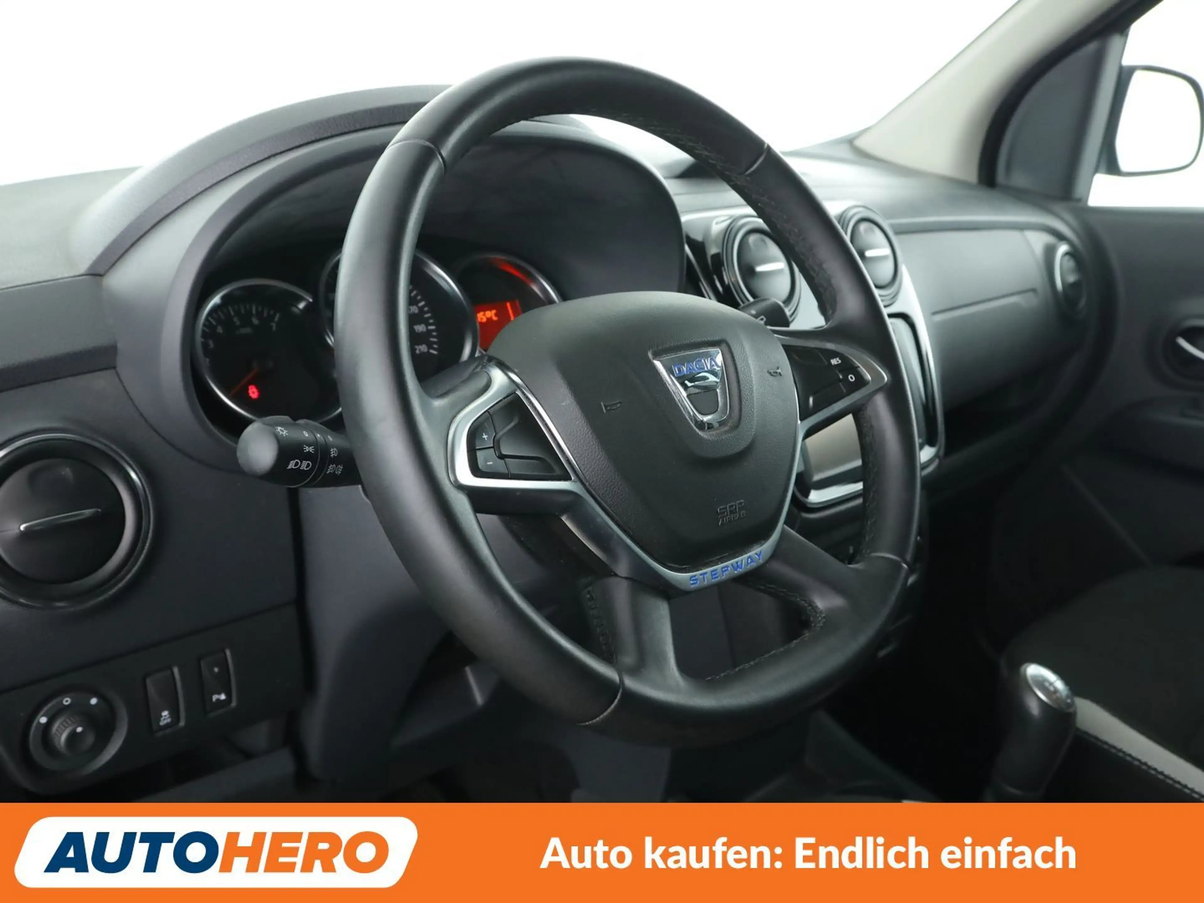 Dacia Lodgy 1.2 TCe Stepway*NAVI*TEMPO*PDC*SHZ*ALU*TOUCH* — photo 11