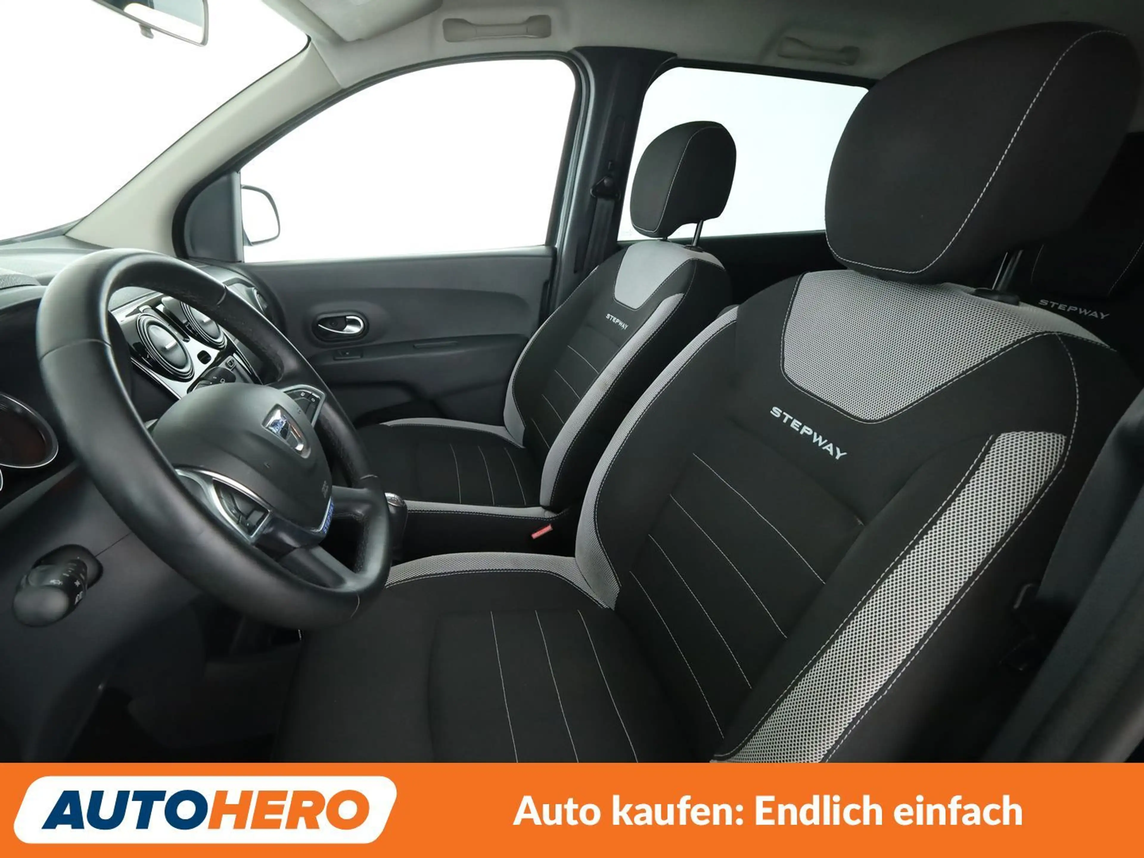 Dacia Lodgy 1.2 TCe Stepway*NAVI*TEMPO*PDC*SHZ*ALU*TOUCH* — photo 10