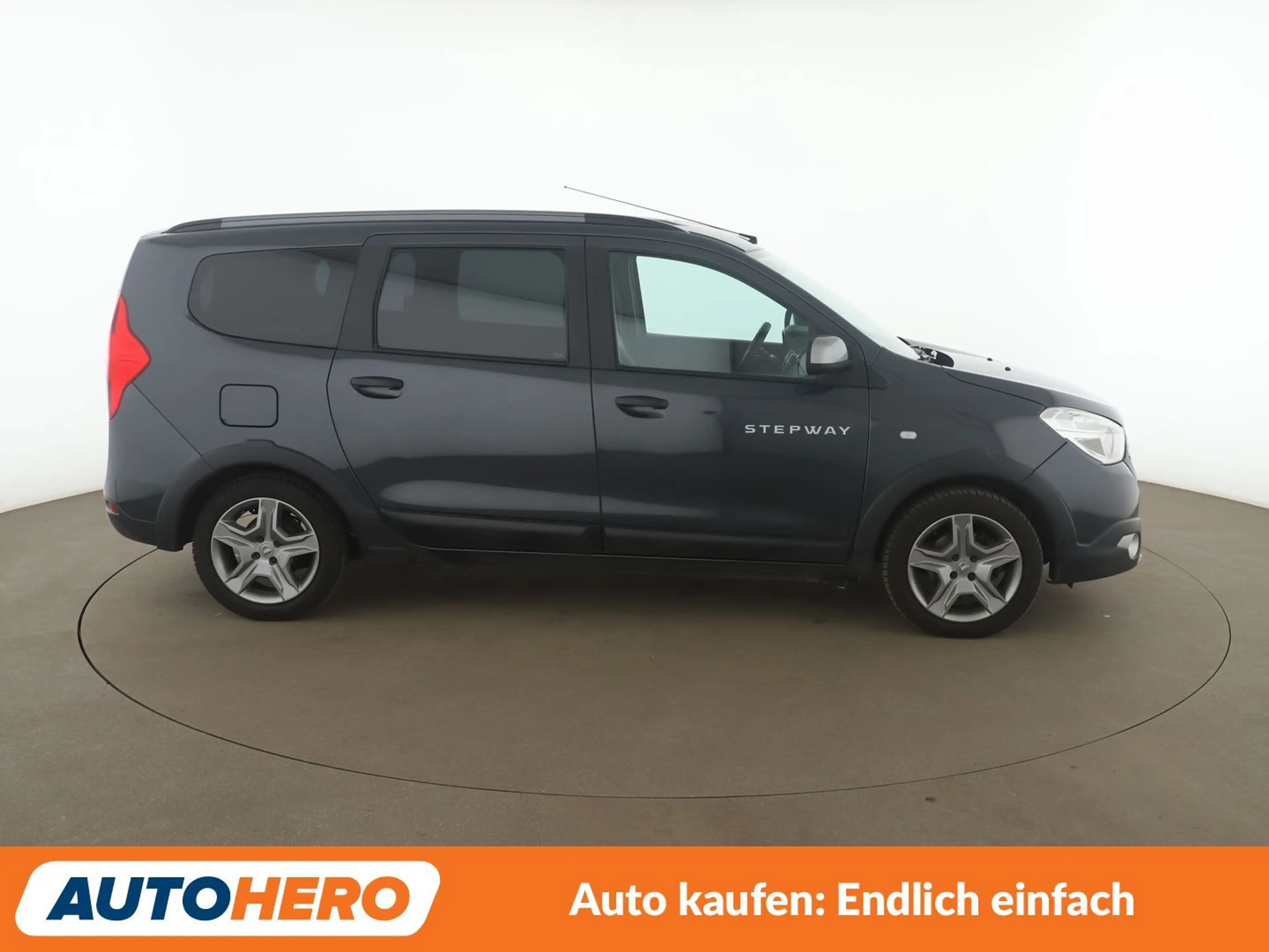 Dacia Lodgy 1.2 TCe Stepway*NAVI*TEMPO*PDC*SHZ*ALU*TOUCH* — photo 7