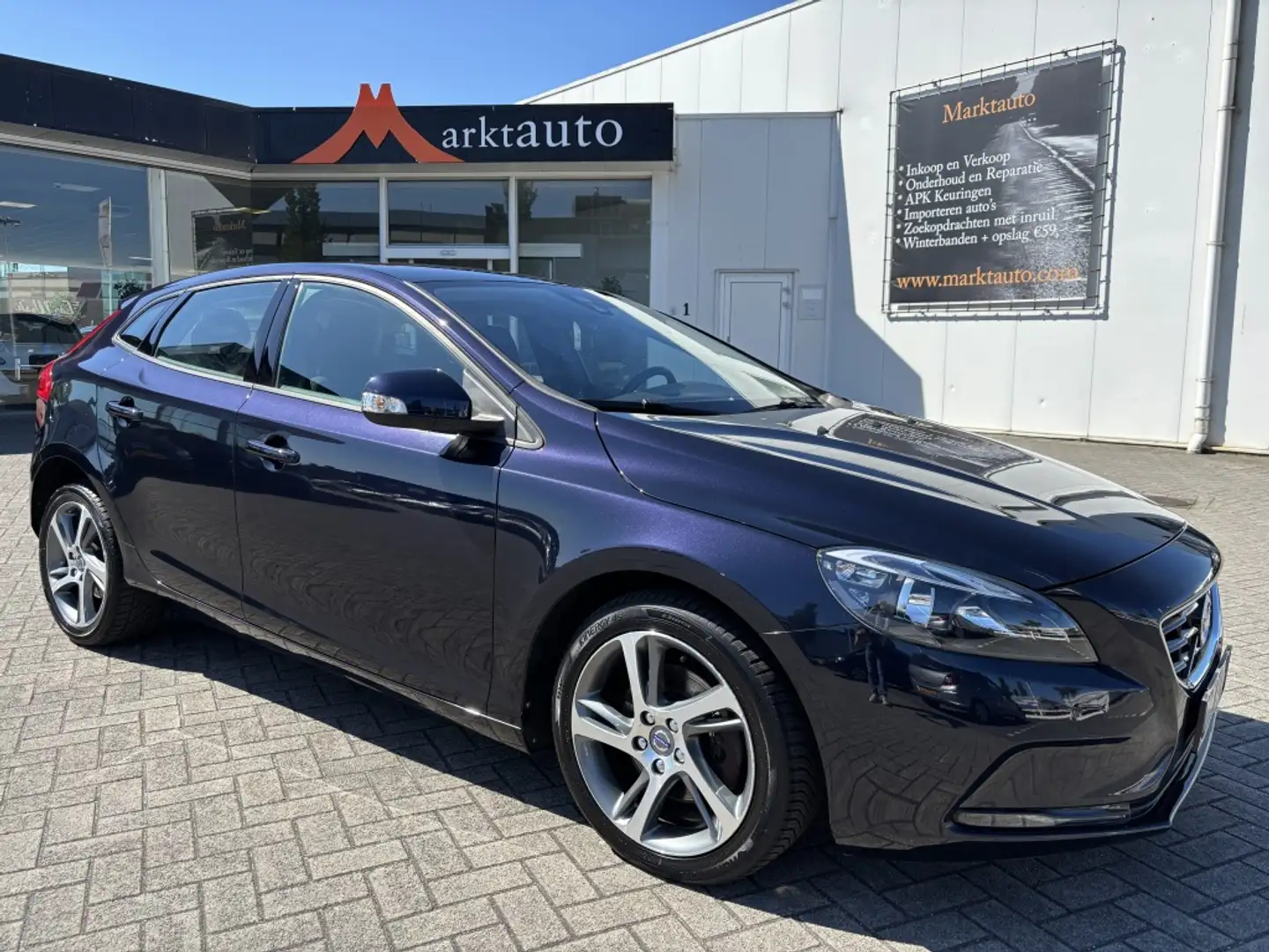 Volvo V40 2.0 T2 Navi Cruise Bluetooth Parkeersensoren Bleu - 1