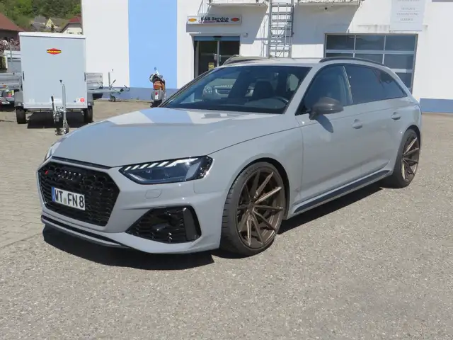 Audi RS4 2.9 TFSI quattro