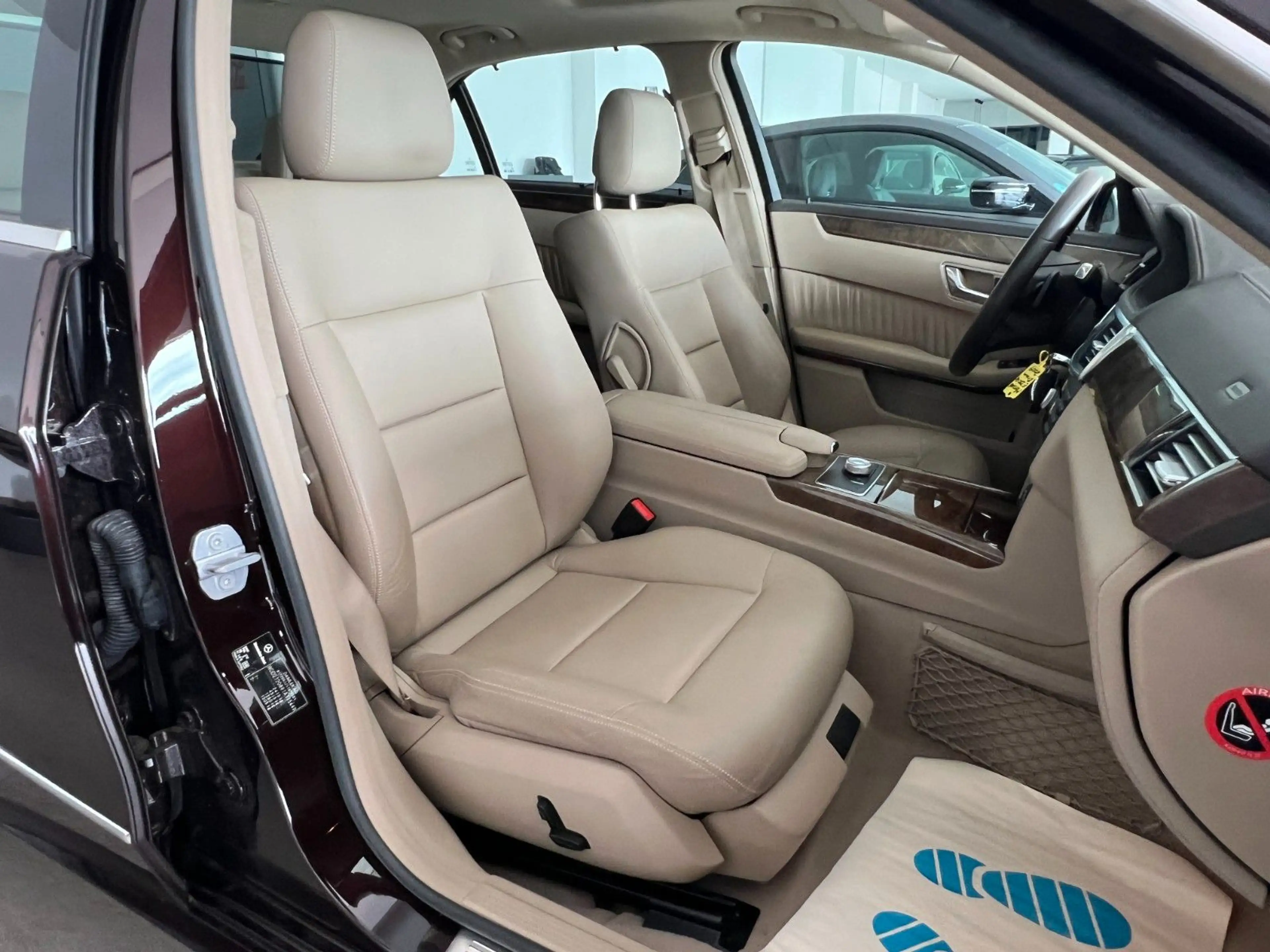 Mercedes-Benz E 350 CDI 1.HAND 4M AUT KLI NAVI LEDER KAMERA — photo 12