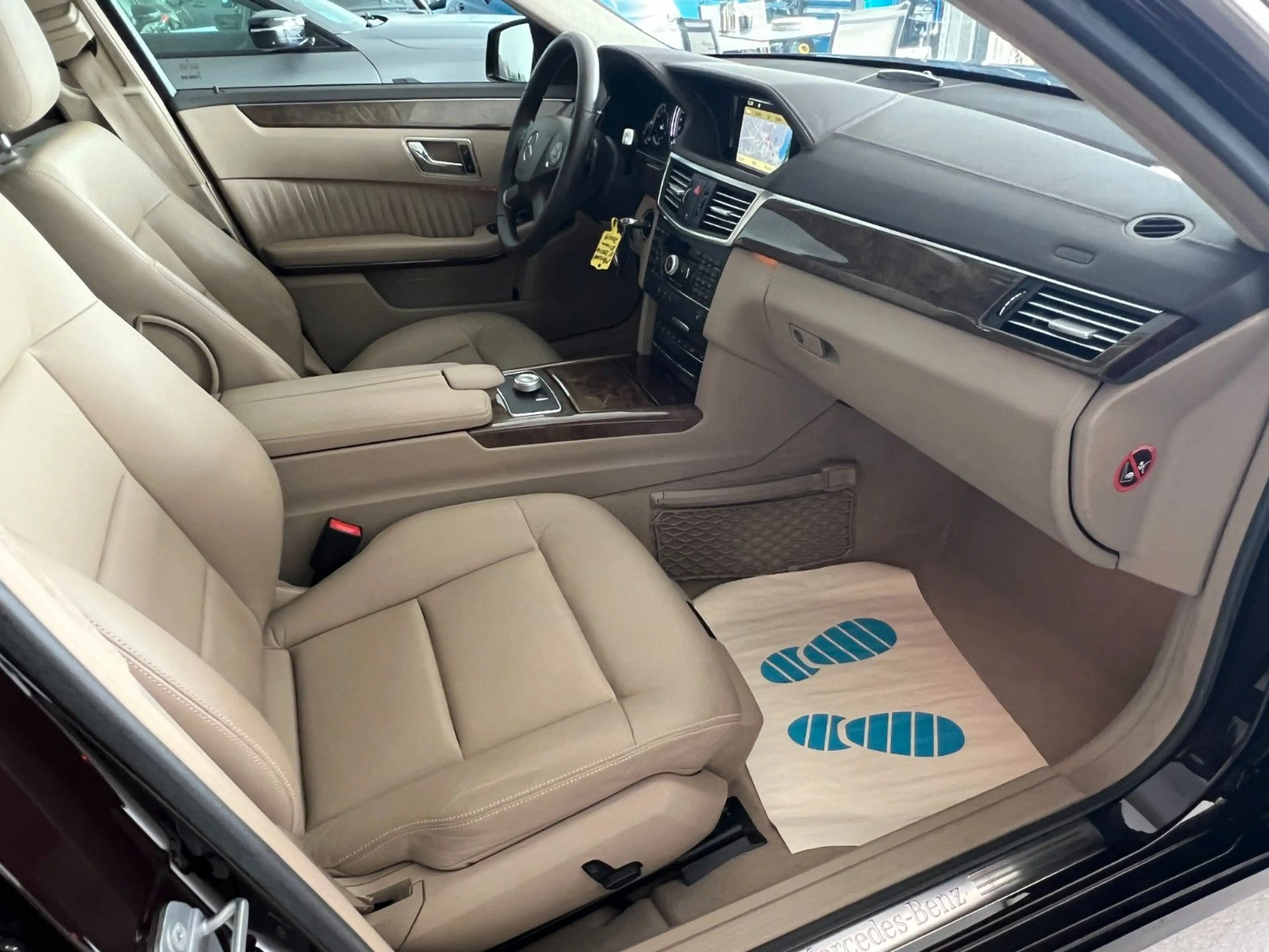 Mercedes-Benz E 350 CDI 1.HAND 4M AUT KLI NAVI LEDER KAMERA — photo 13