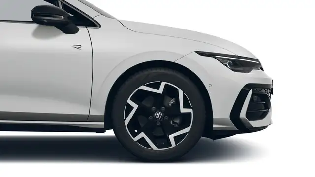Volkswagen Golf view 4