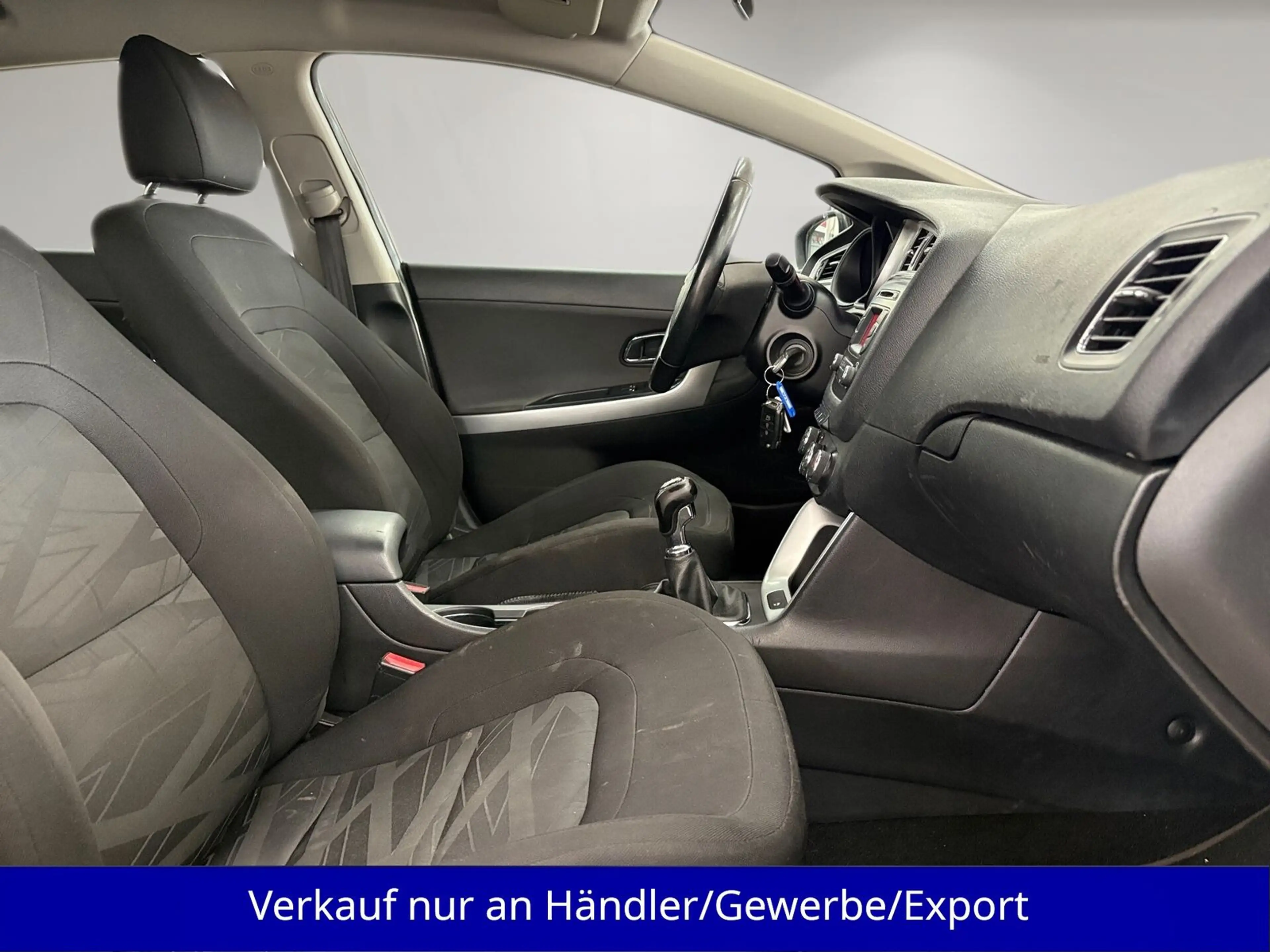Kia Ceed SW / cee'd SW Ceed Kombi 1.6 Klimaanlage SHZ AHK PDC — photo 14