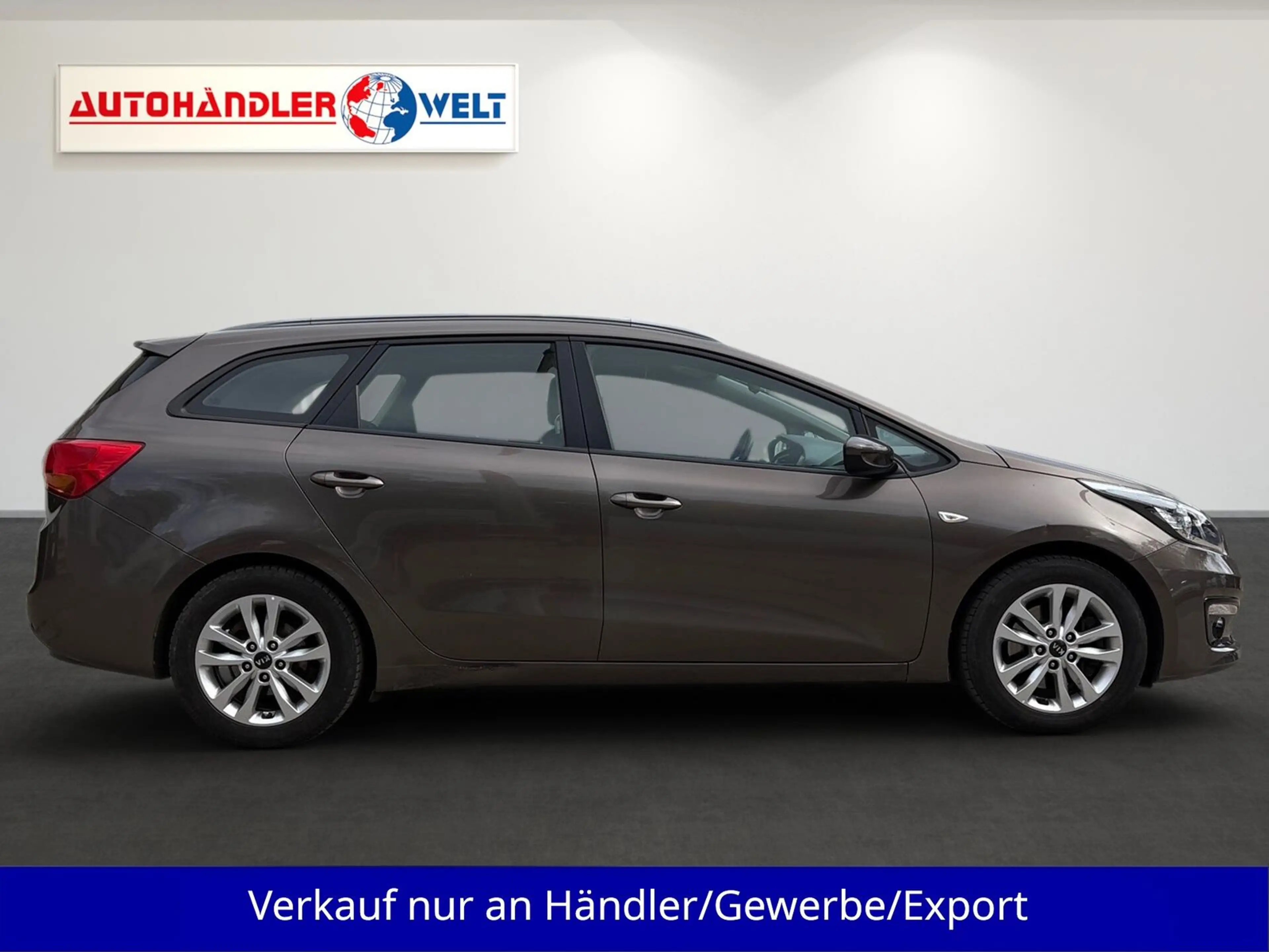 Kia Ceed SW / cee'd SW Ceed Kombi 1.6 Klimaanlage SHZ AHK PDC — photo 4