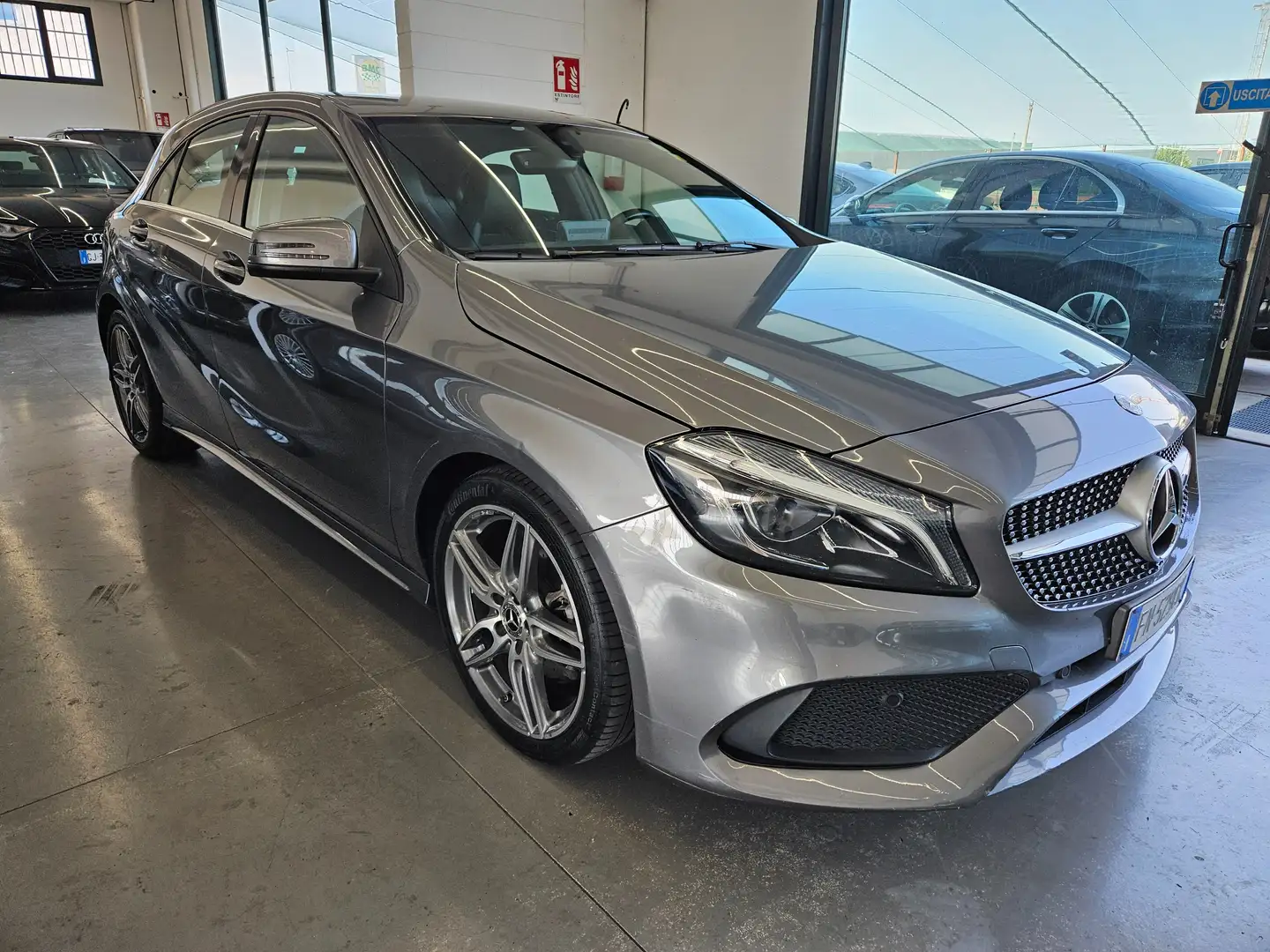 Mercedes-Benz A 200 Classe A - W176 d Premium my16 Grigio - 1