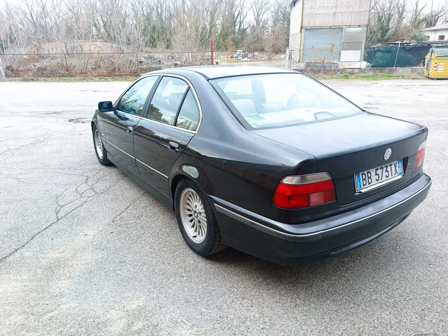 BMW 528 528i Manuale GPL ASI crna - 2