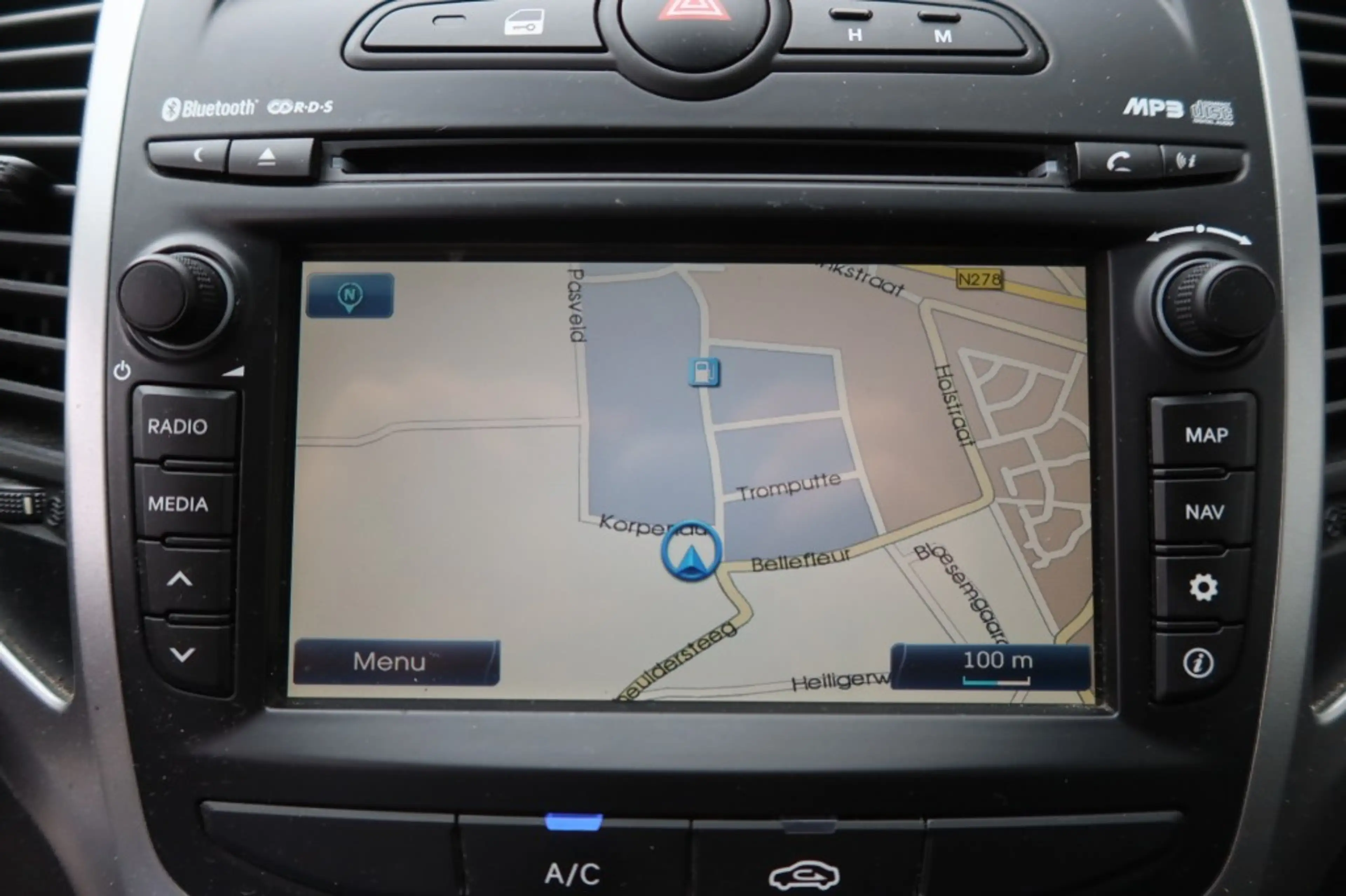Hyundai iX20 1.4I GO! Airco, Navigatie, Camera — photo 11