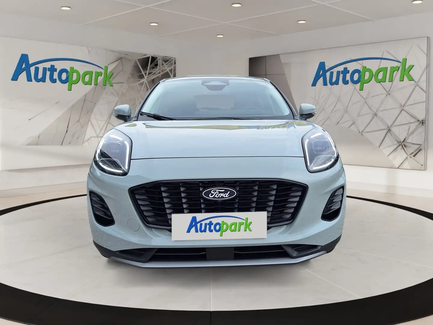 Ford Puma Titanium Grau - 2