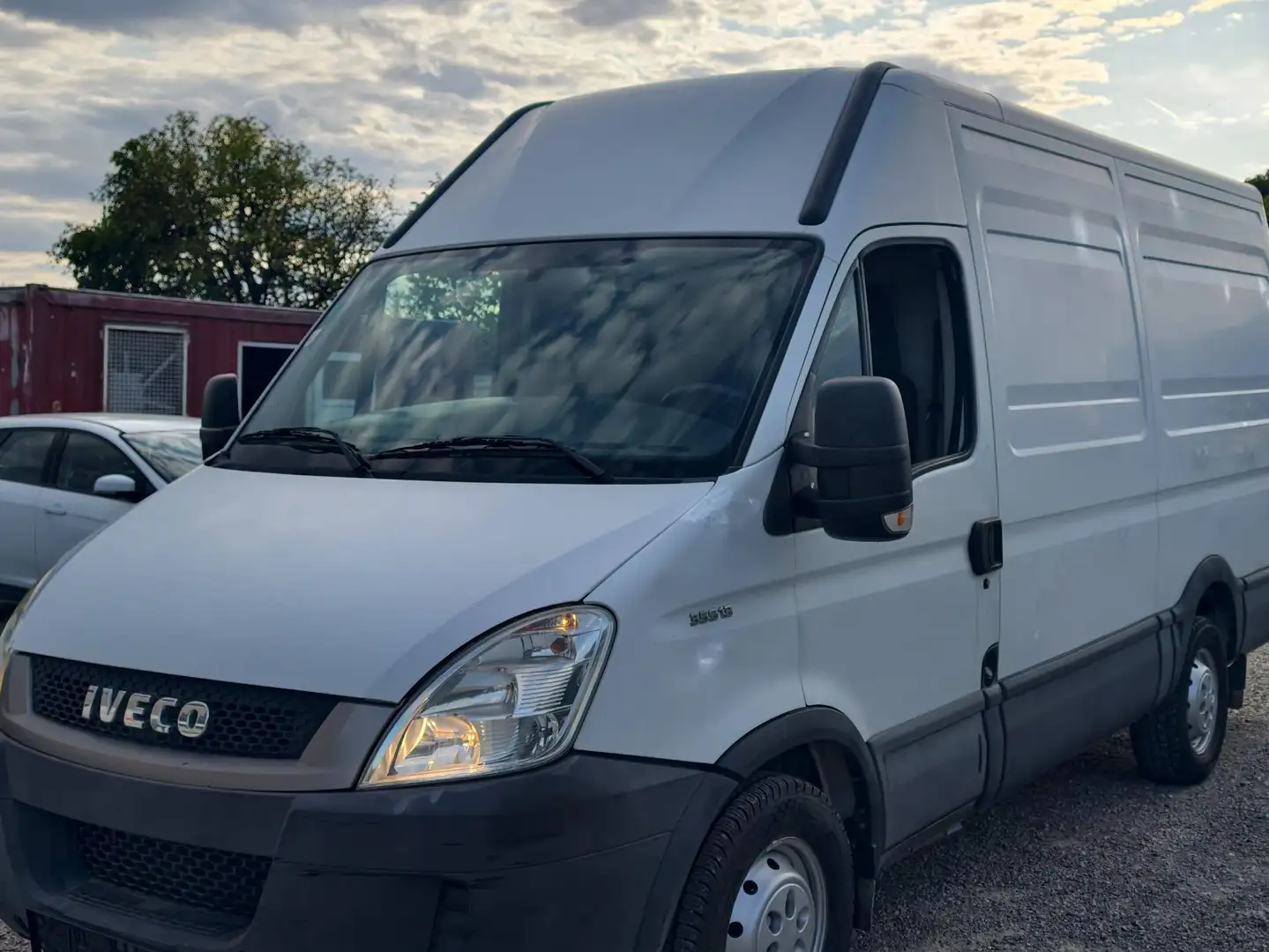 Iveco Daily 35 C 13 D DPF Weiß - 1