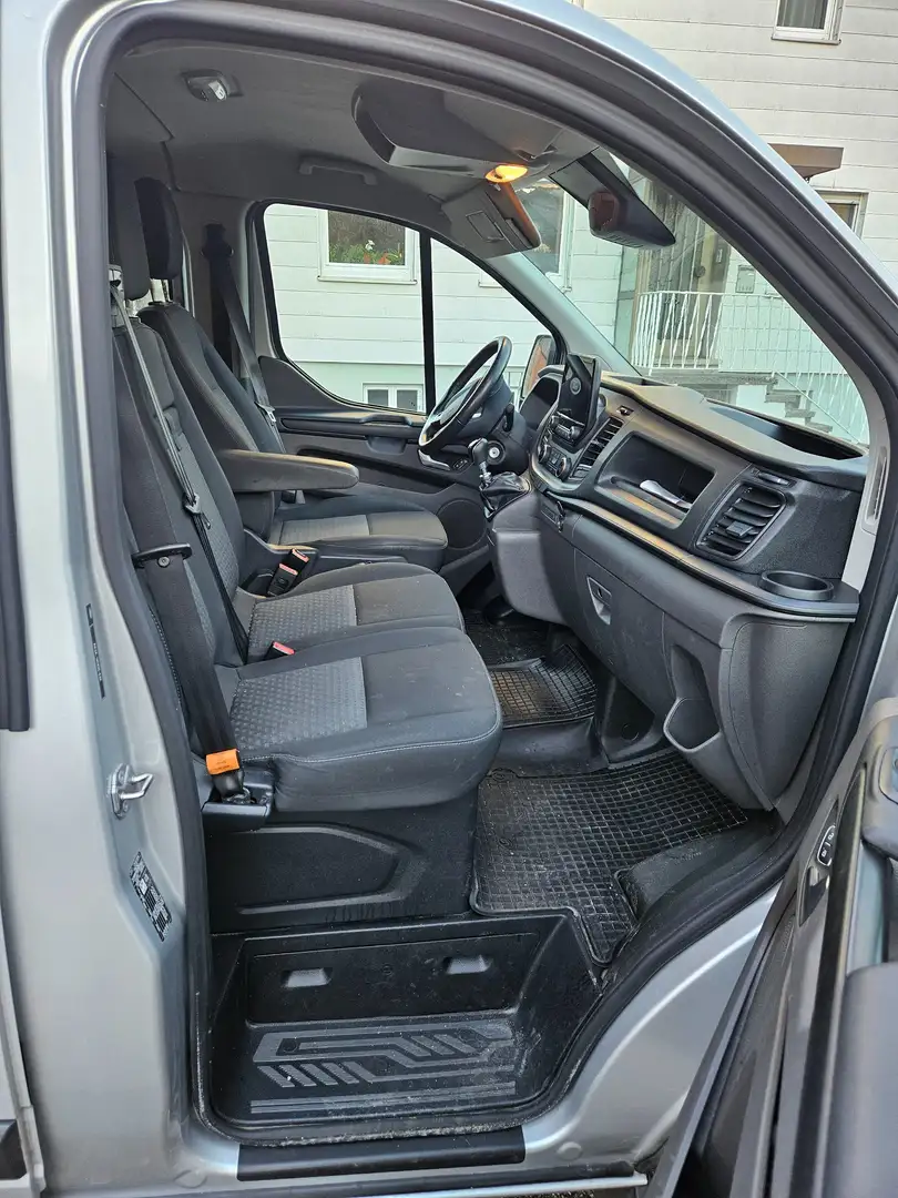 Ford Transit Custom Transit Custom 300 L2H1 LKW VA Limited Silber - 1