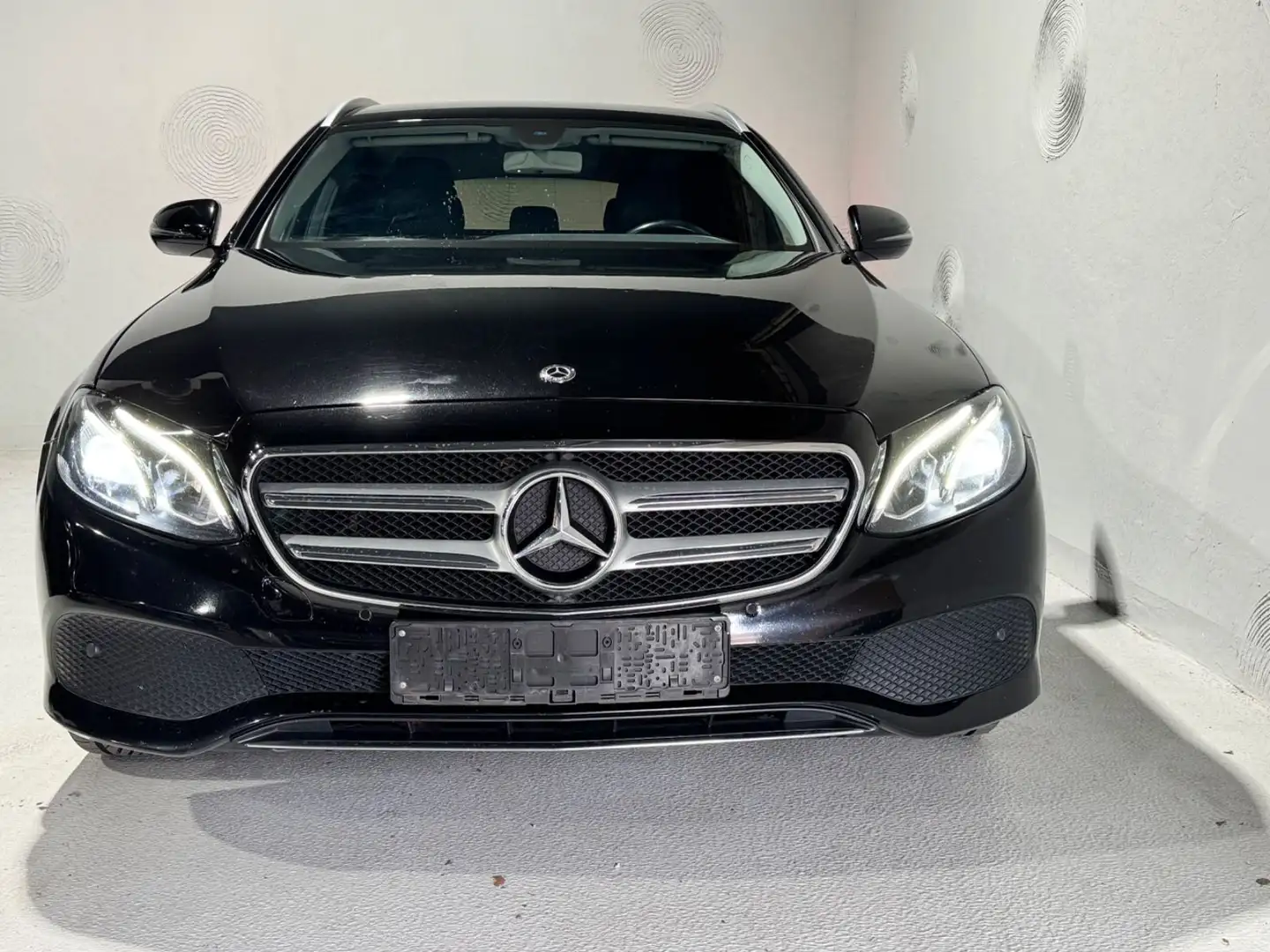 Mercedes-Benz E 350 d T-Modell Avantgarde*Kamera*Teilleder* Schwarz - 2