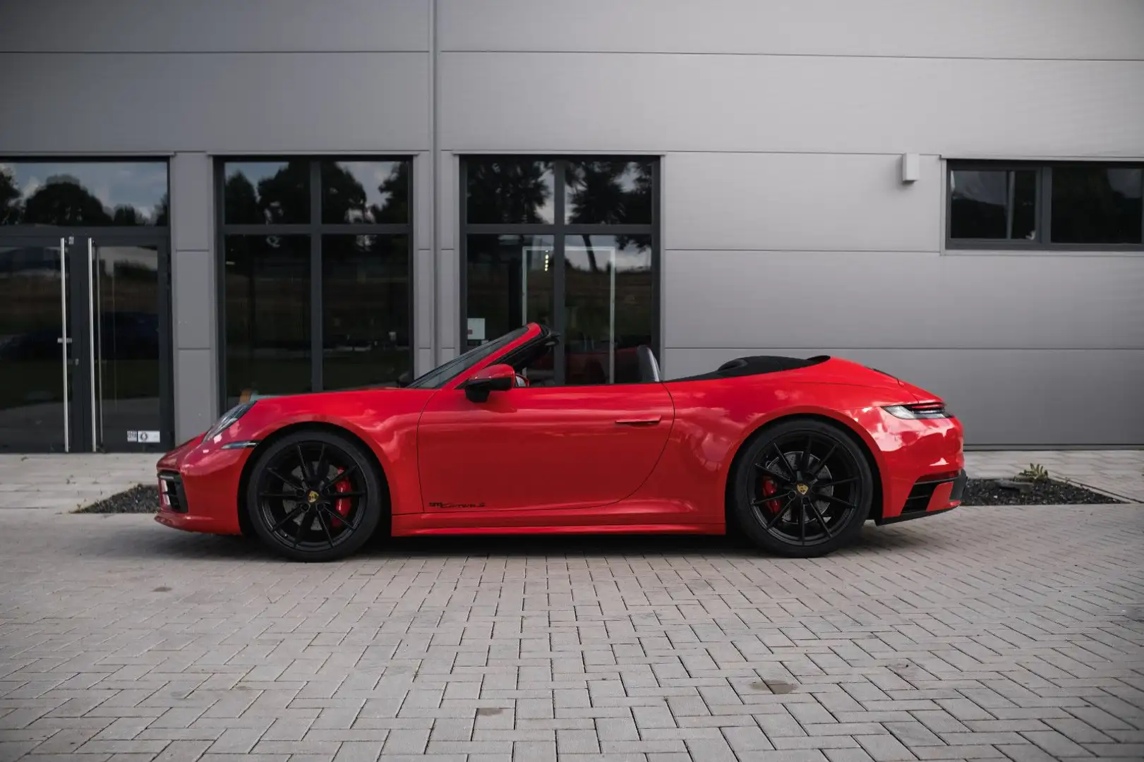 Porsche 992 911/992 Carrera S-Sportabgas-Sp.DesignPaket-LED Červená - 1