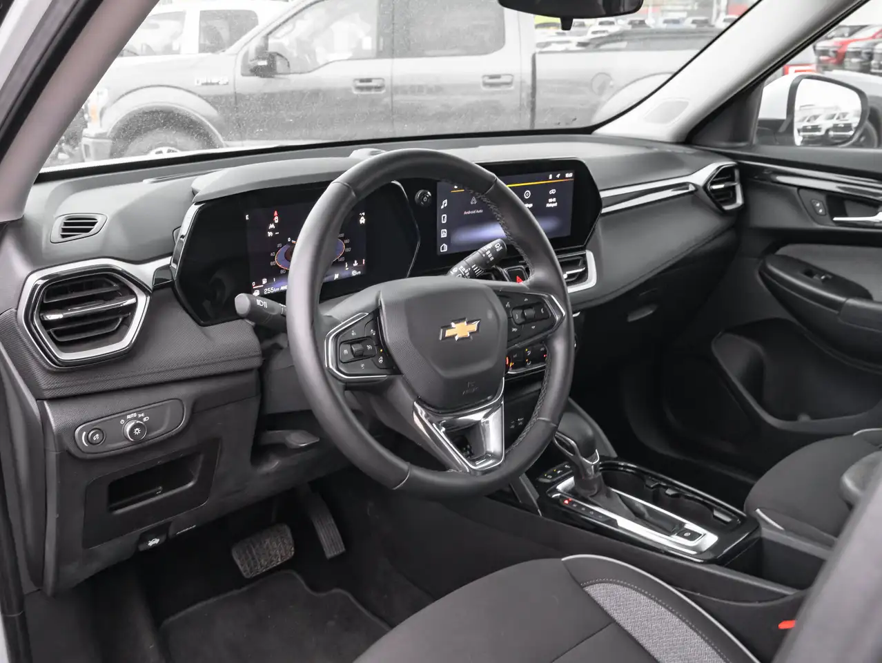 Chevrolet Trailblazer photo Chevrolet Trailblazer