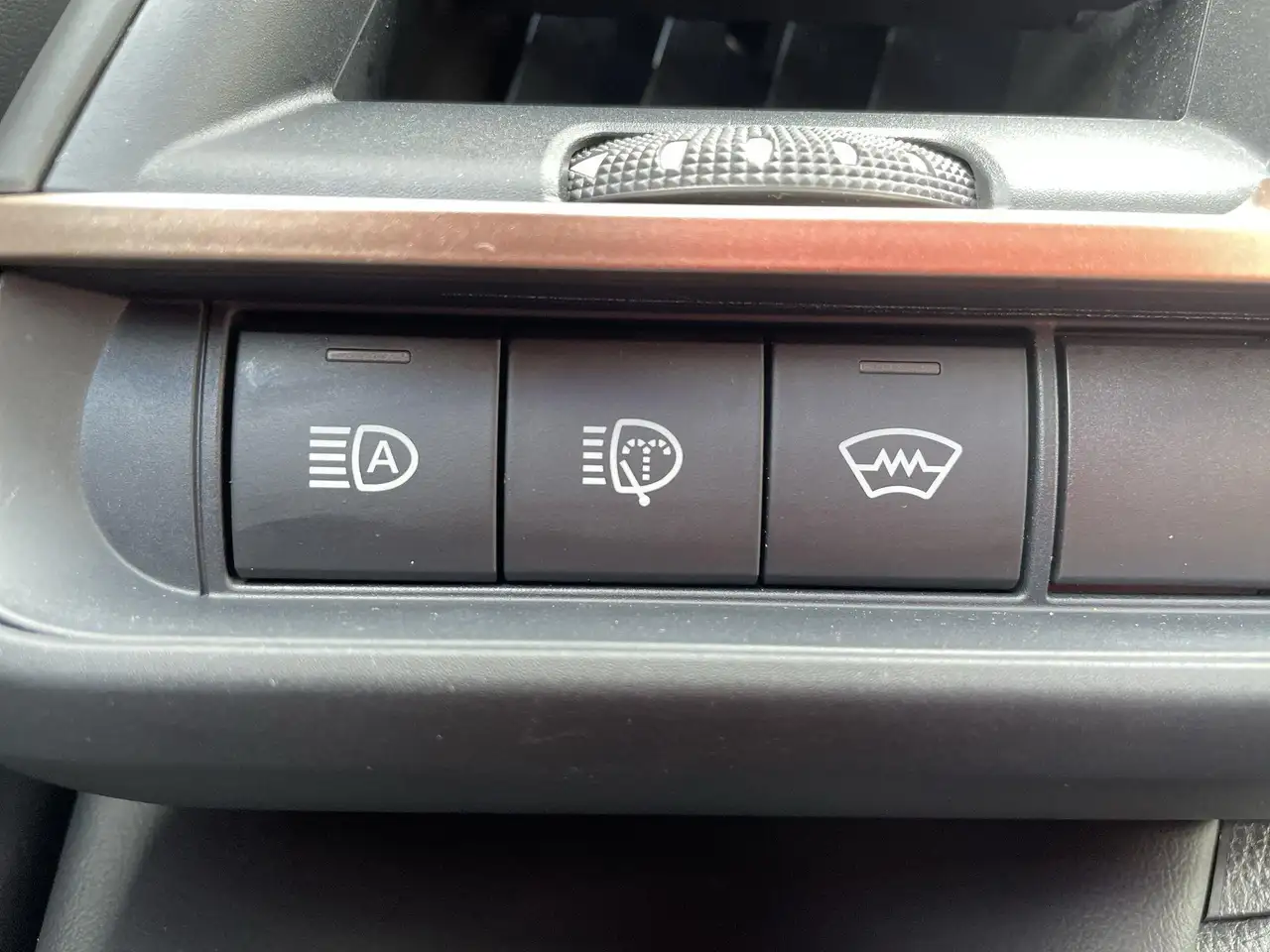 Toyota Crown снимка Toyota Crown