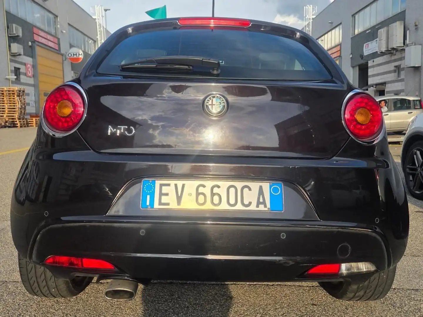 Alfa Romeo MiTo MiTo 2013 1.4 tb Distinctive Gpl 120cv Schwarz - 2