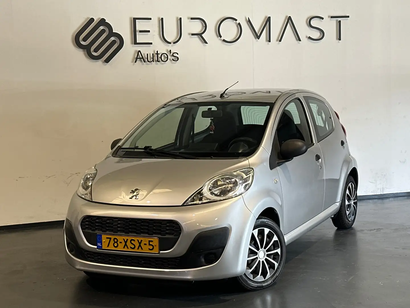 Peugeot 107 1.0 Access Accent Airco - 5drs - Nieuw apk - Carpl Gris - 1