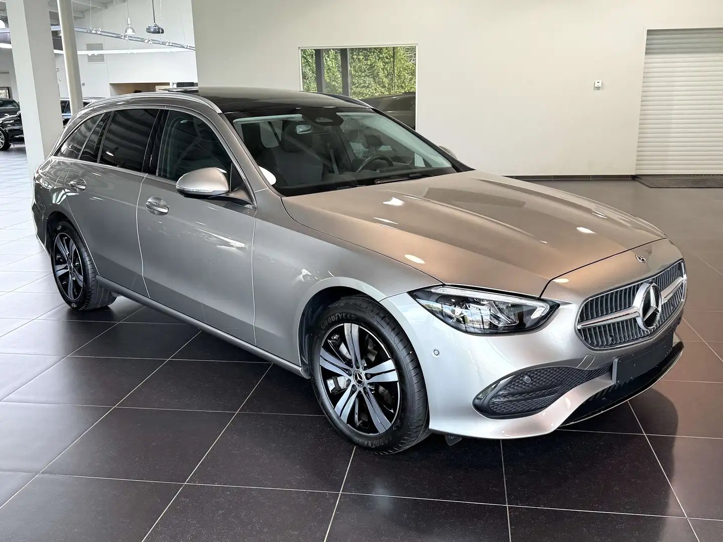 Mercedes-Benz C 300 e Break Avantgarde Panorama, 360 Camera, Led, Mbux Blau - 2
