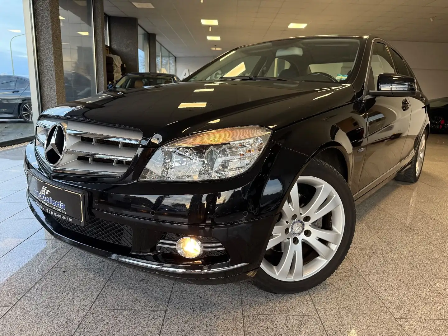 Mercedes-Benz C 180 CGI Avantgarde Automatik Klimaaut Tempomat Noir - 1