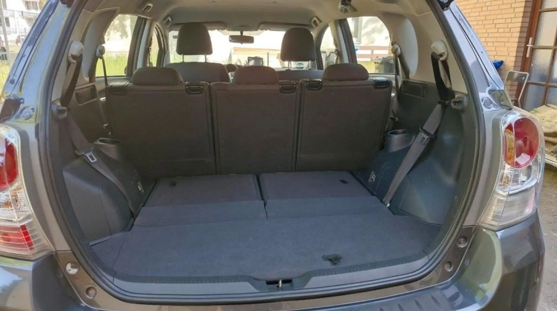 Toyota Verso 1.6 D-4D 7-Sitzer Start/Stop Executive - 1