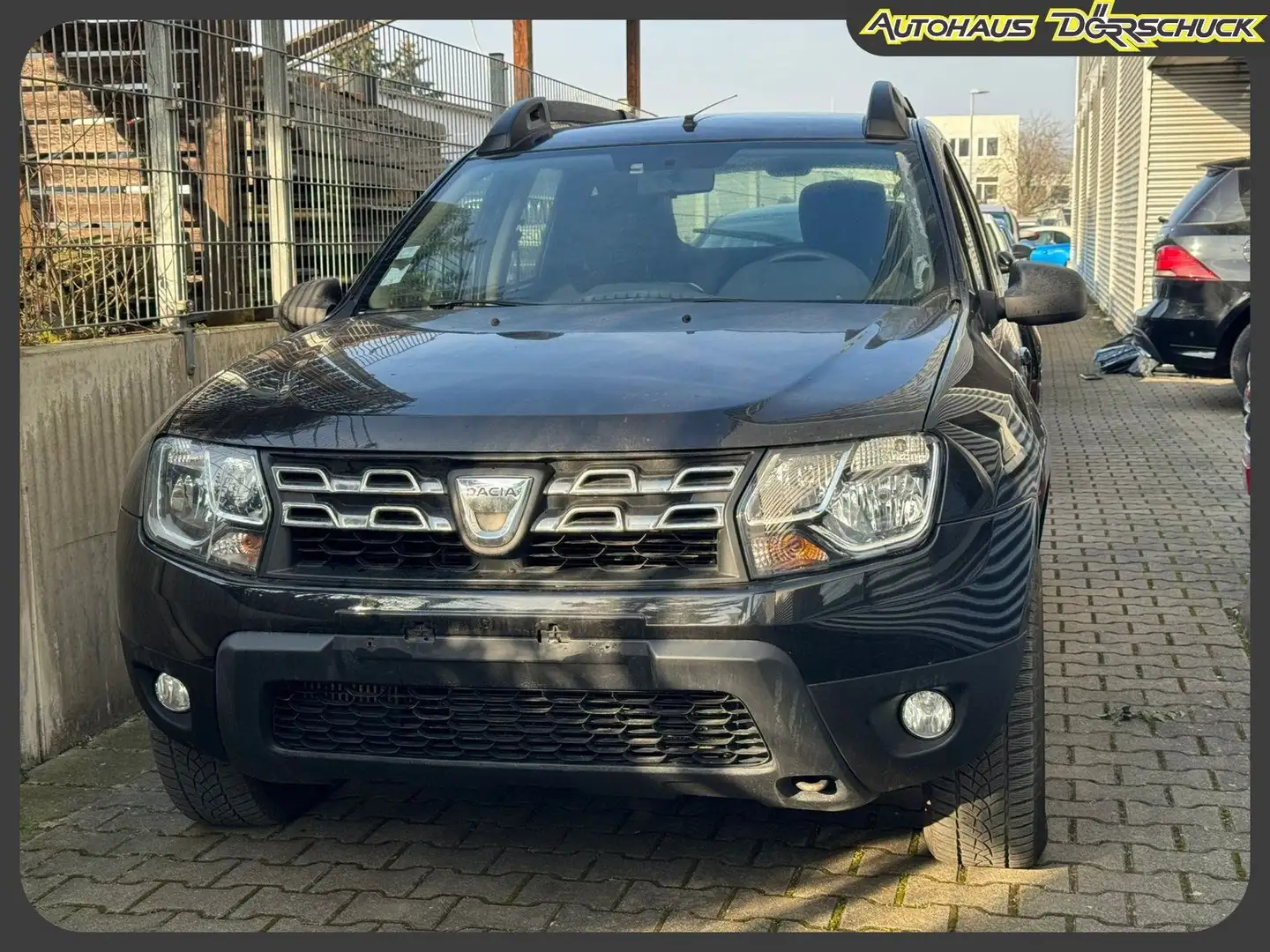 Dacia Duster 1.5 dCi Lauréate Plus PDC. BT. KLIMA Schwarz - 1